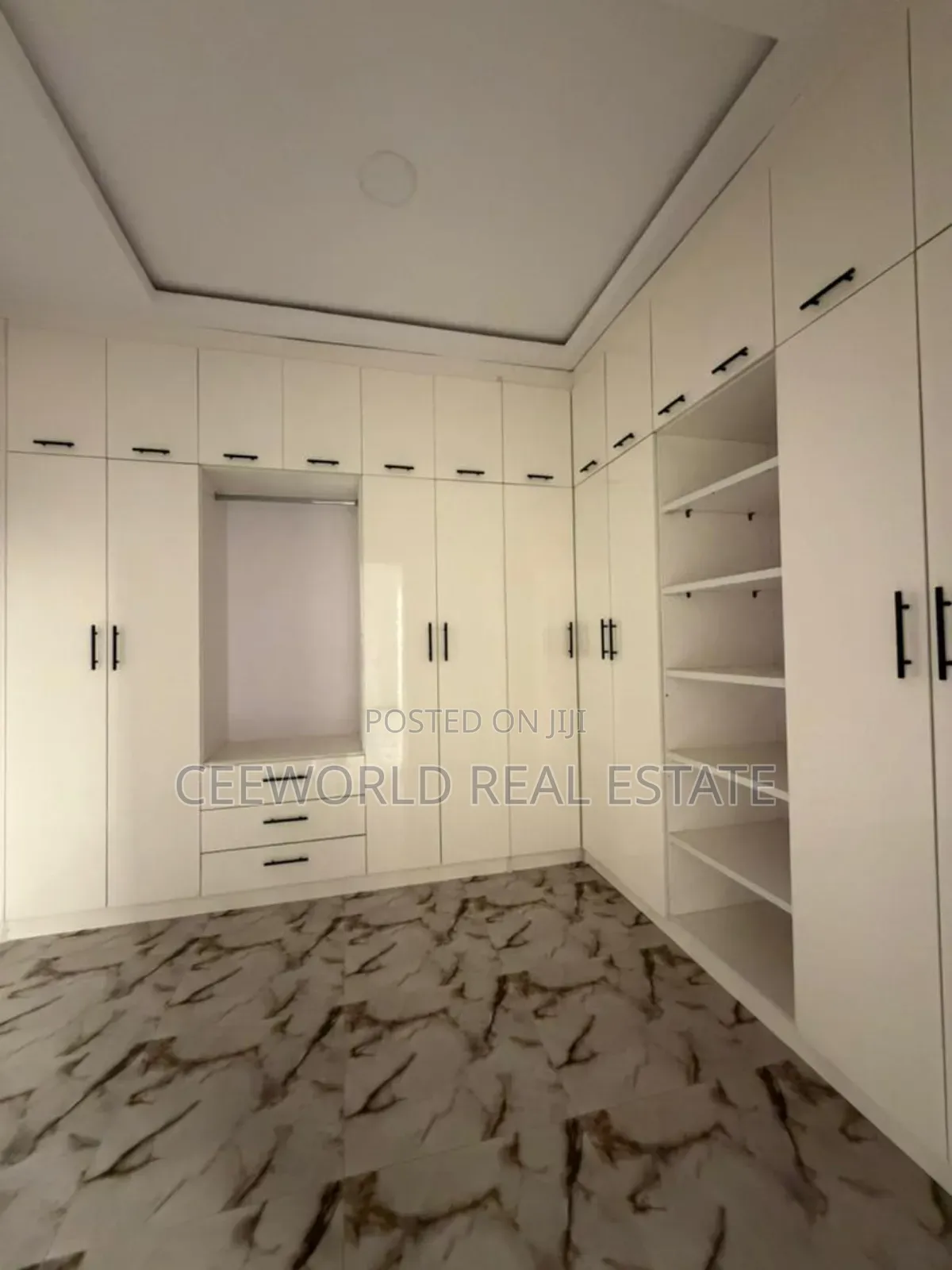 4bdrm Duplex in Kolapo Ishola Gra, Akobo for sale in Akobo