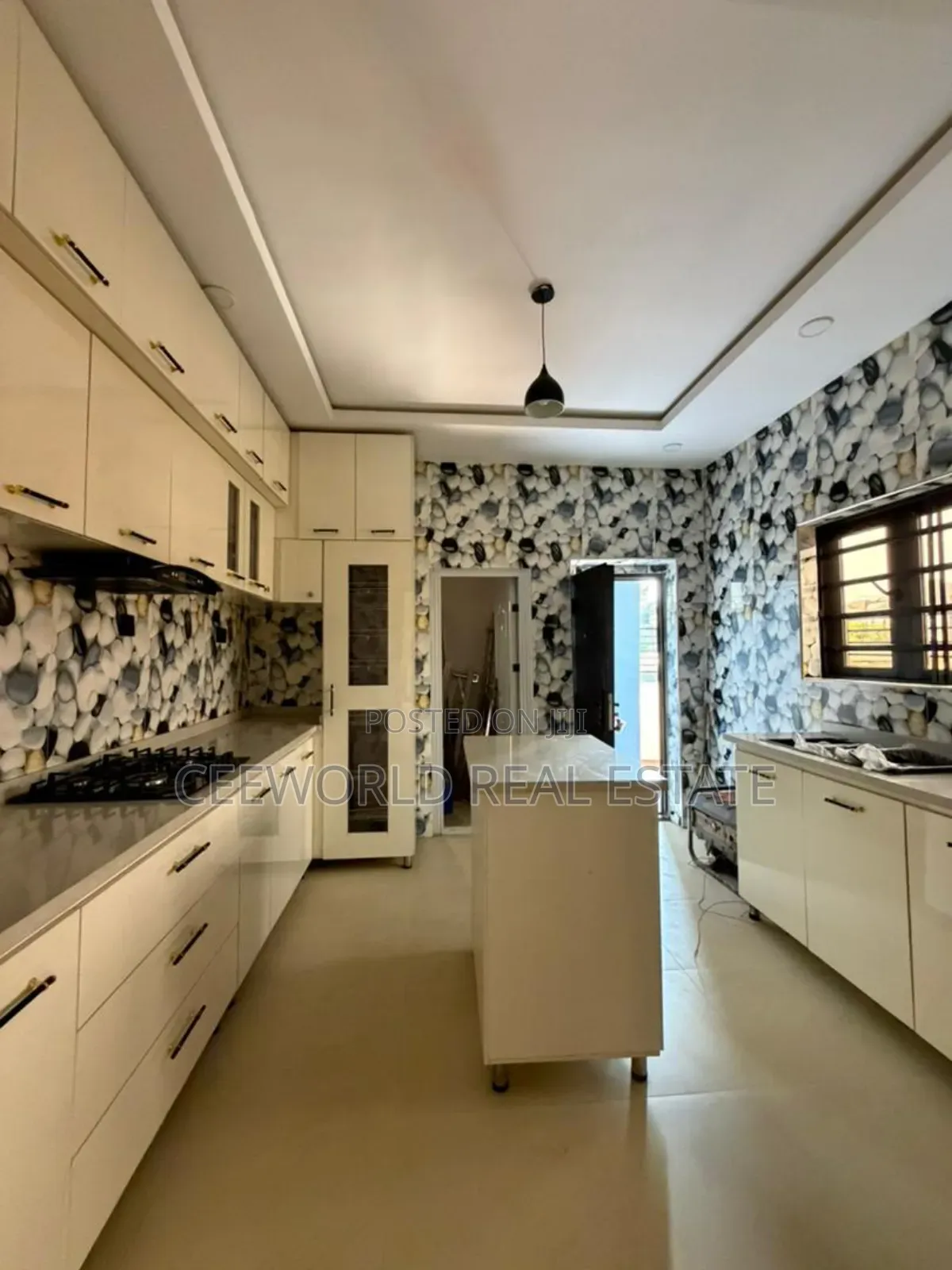 4bdrm Duplex in Kolapo Ishola Gra, Akobo for sale in Akobo