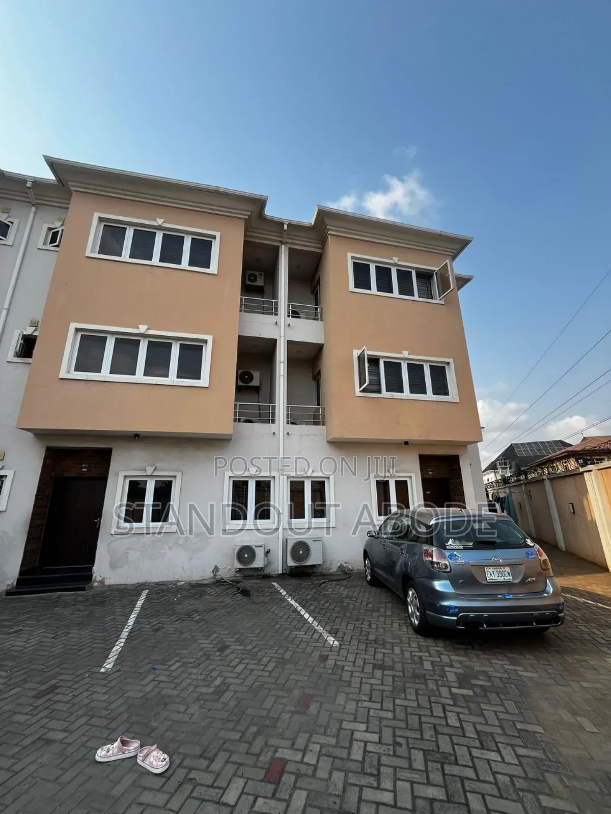 4bdrm Duplex in Adelabu Street for sale in Adelabu