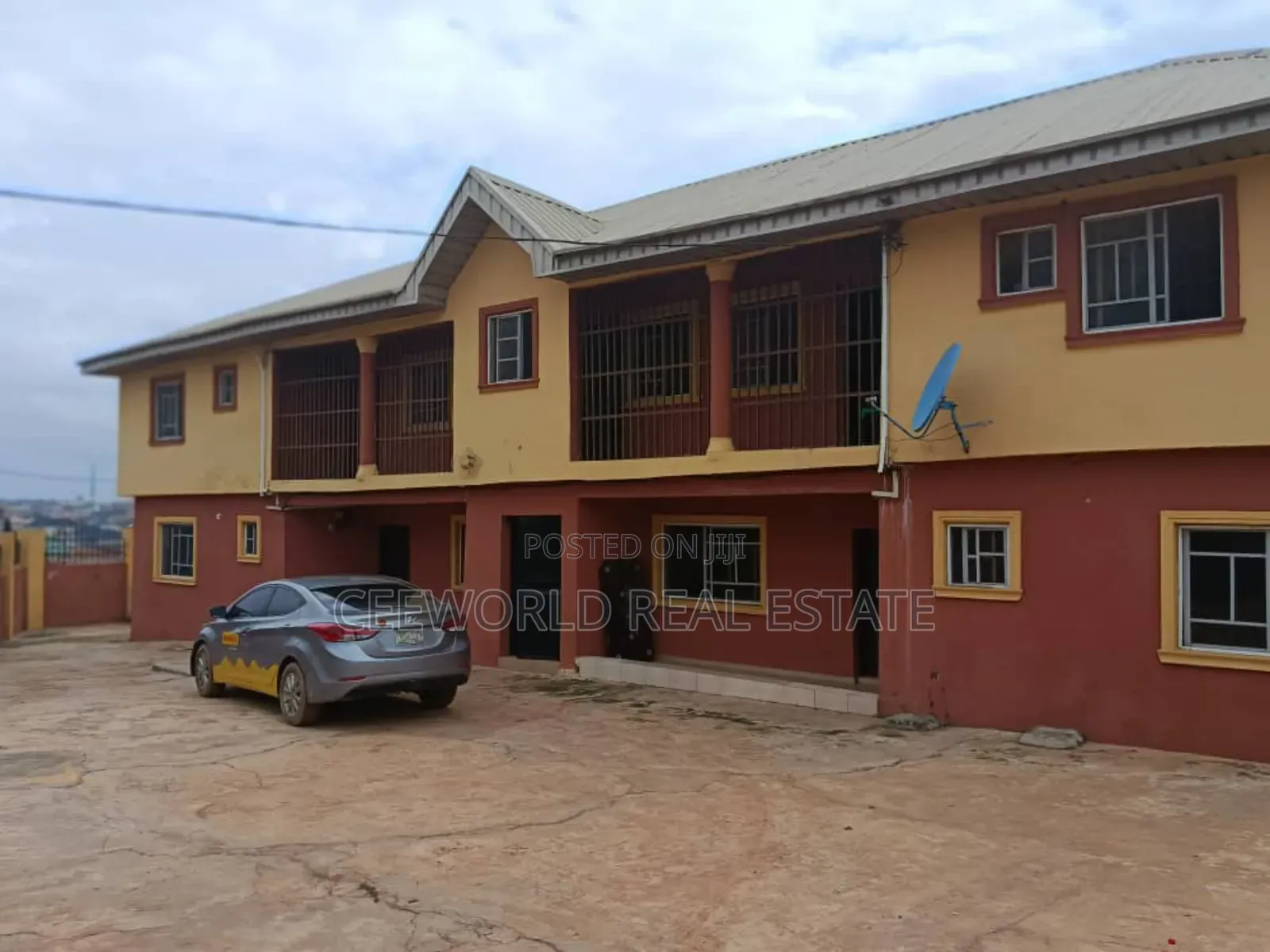 3bdrm Block of Flats in Ologbo Estate for sale in Ologuneru