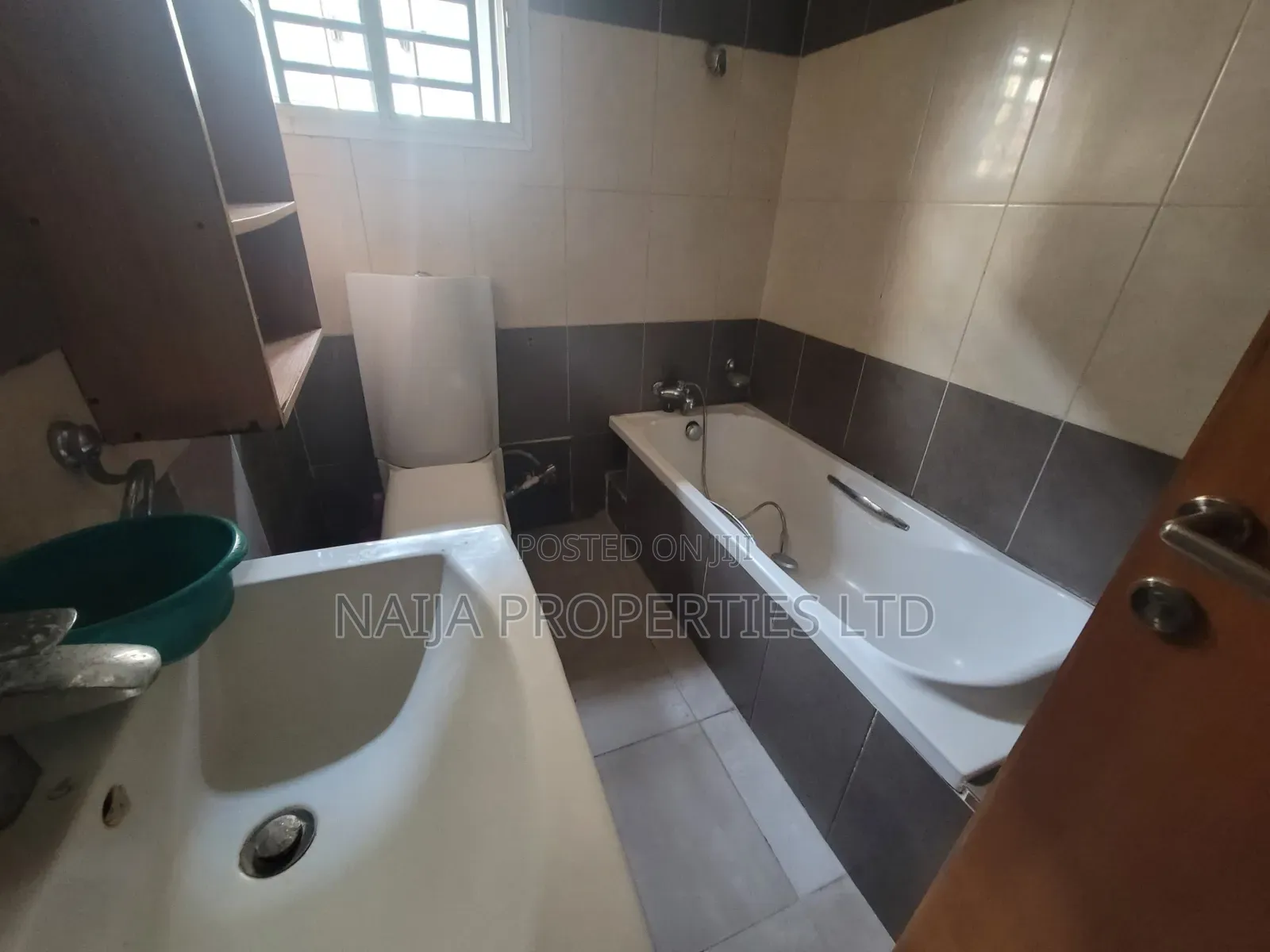 4bdrm Duplex in Osapa London, Lekki for rent in Lekki