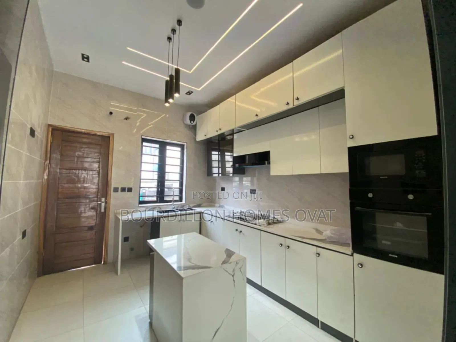 5bdrm Duplex in Ikota Lagos State for sale in Ikota
