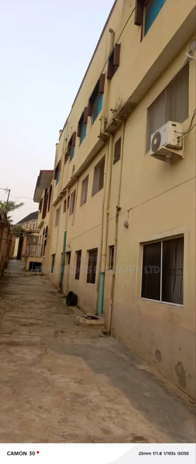 3bdrm Block of Flats in Abule Egba for sale in Abule Egba