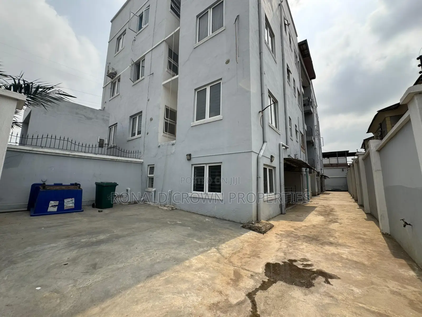 3bdrm Apartment in GRA Phase 1 for sale in GRA Phase 1
