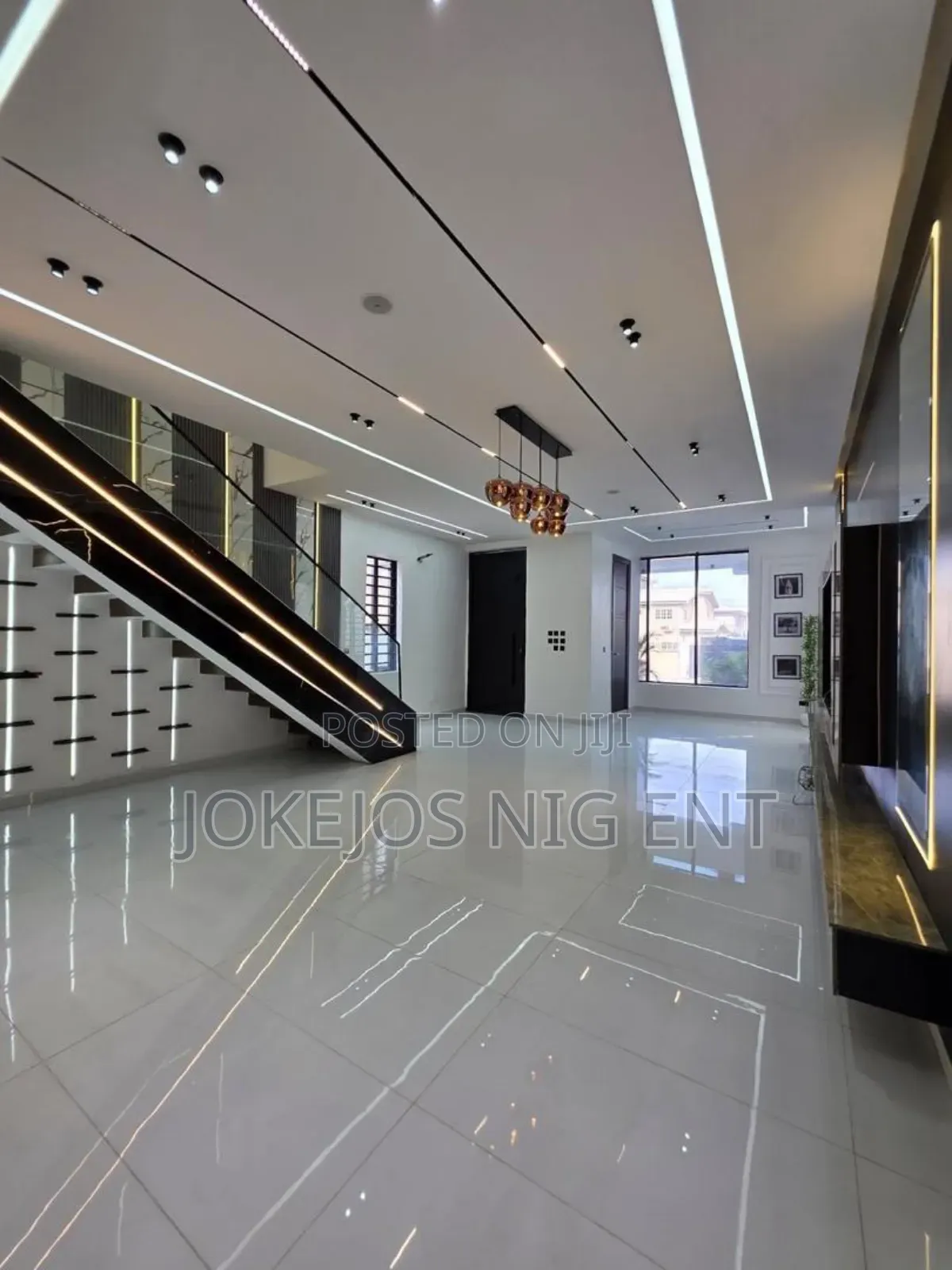 5bdrm Duplex in Ikota Gra for sale in Ikota