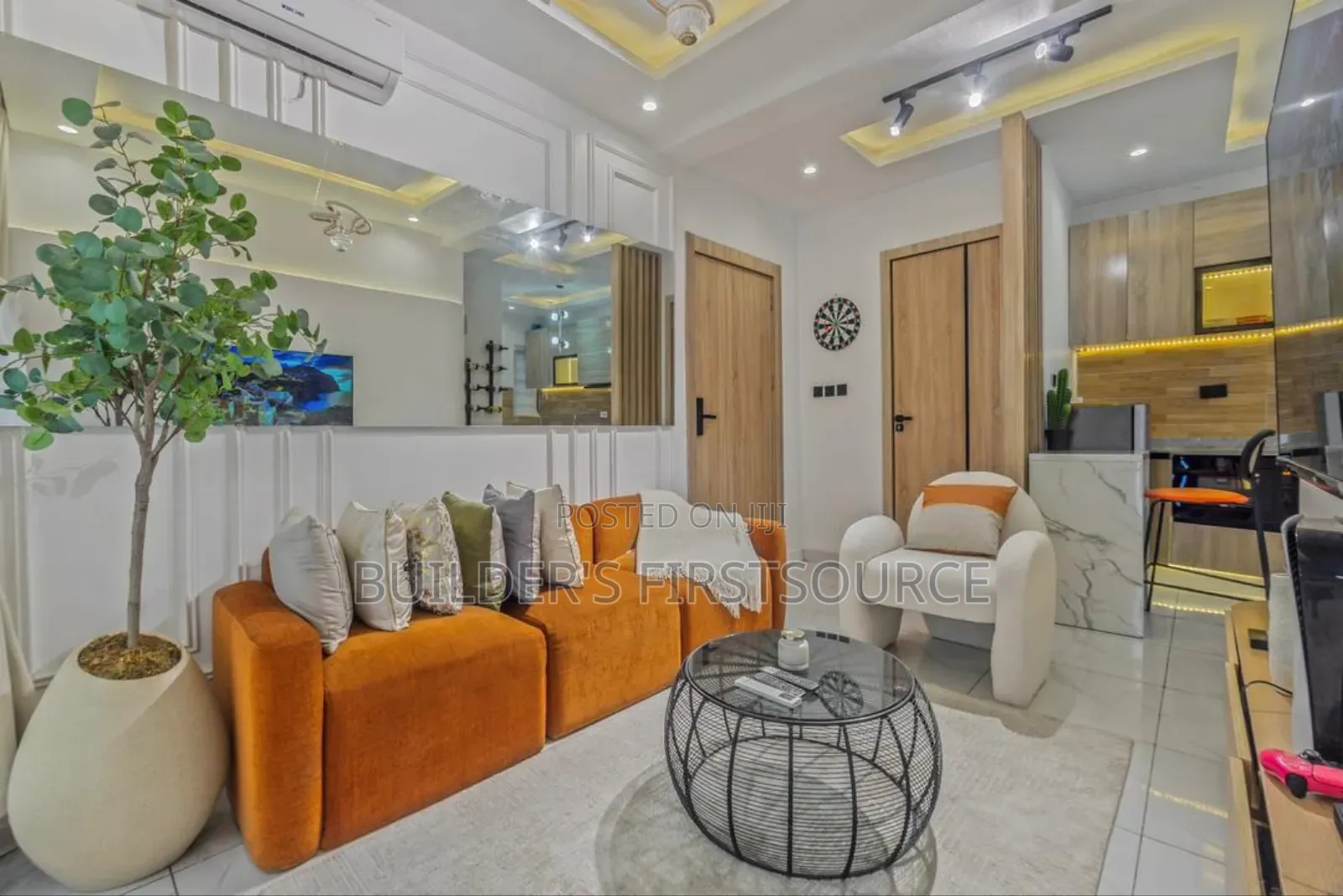 Maria's Crib Luxury New One Bedroom Apartment With Board/Dart Game in Ologolo