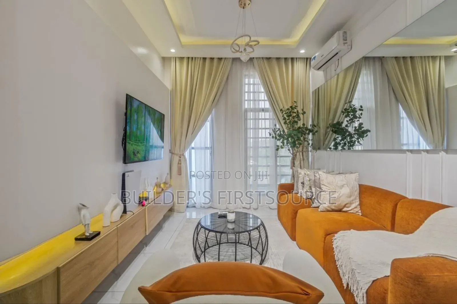 Maria's Crib Luxury New One Bedroom Apartment With Board/Dart Game in Ologolo
