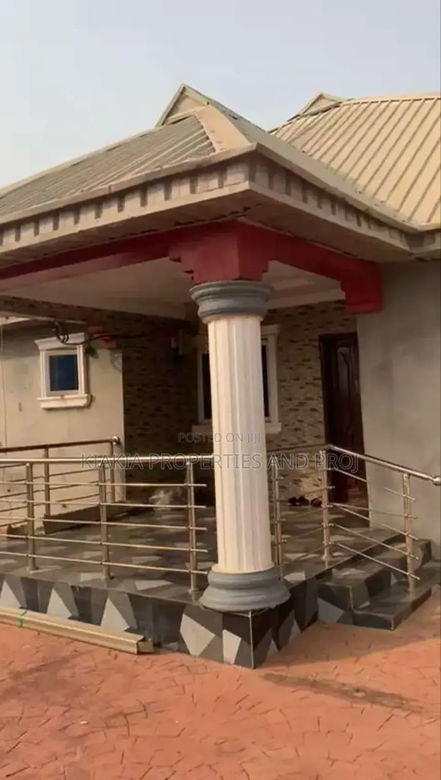4bdrm Bungalow in Adeleye Estate, Iwo Road for sale in Iwo Road