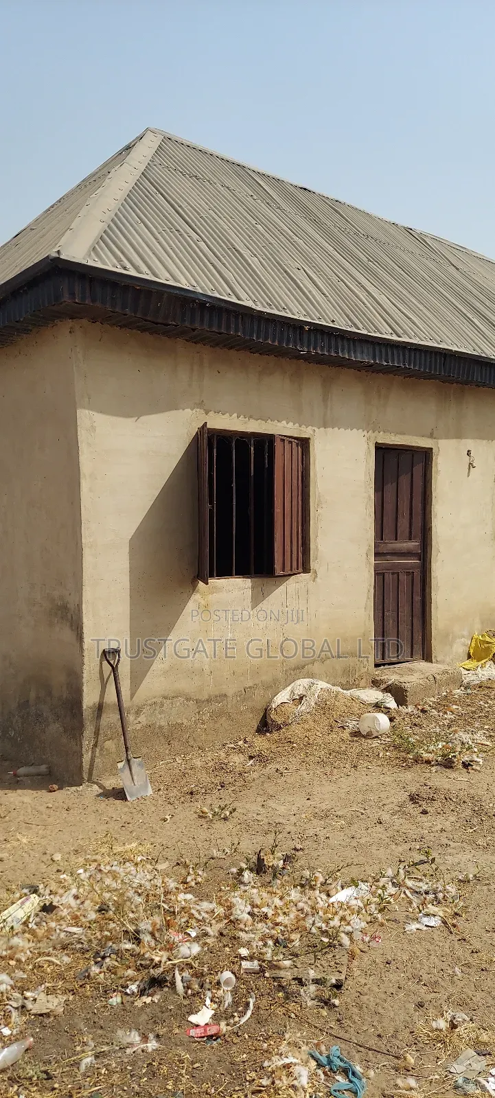 Mixed Farm for Sale in Karu-Nasarawa