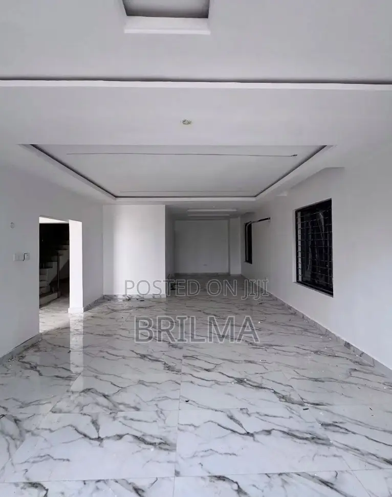 5bdrm Duplex in Kado for sale in Kado