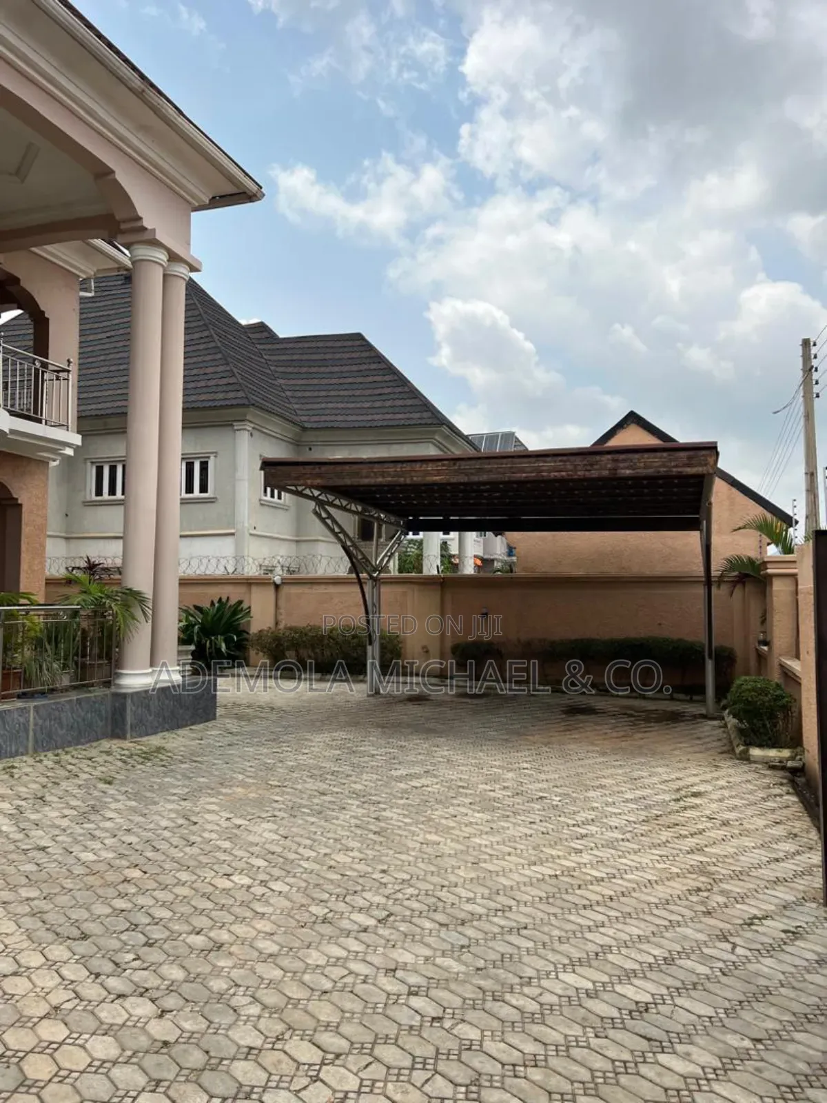 5bdrm Duplex in Ipent 7 Estate for sale in Gwarinpa