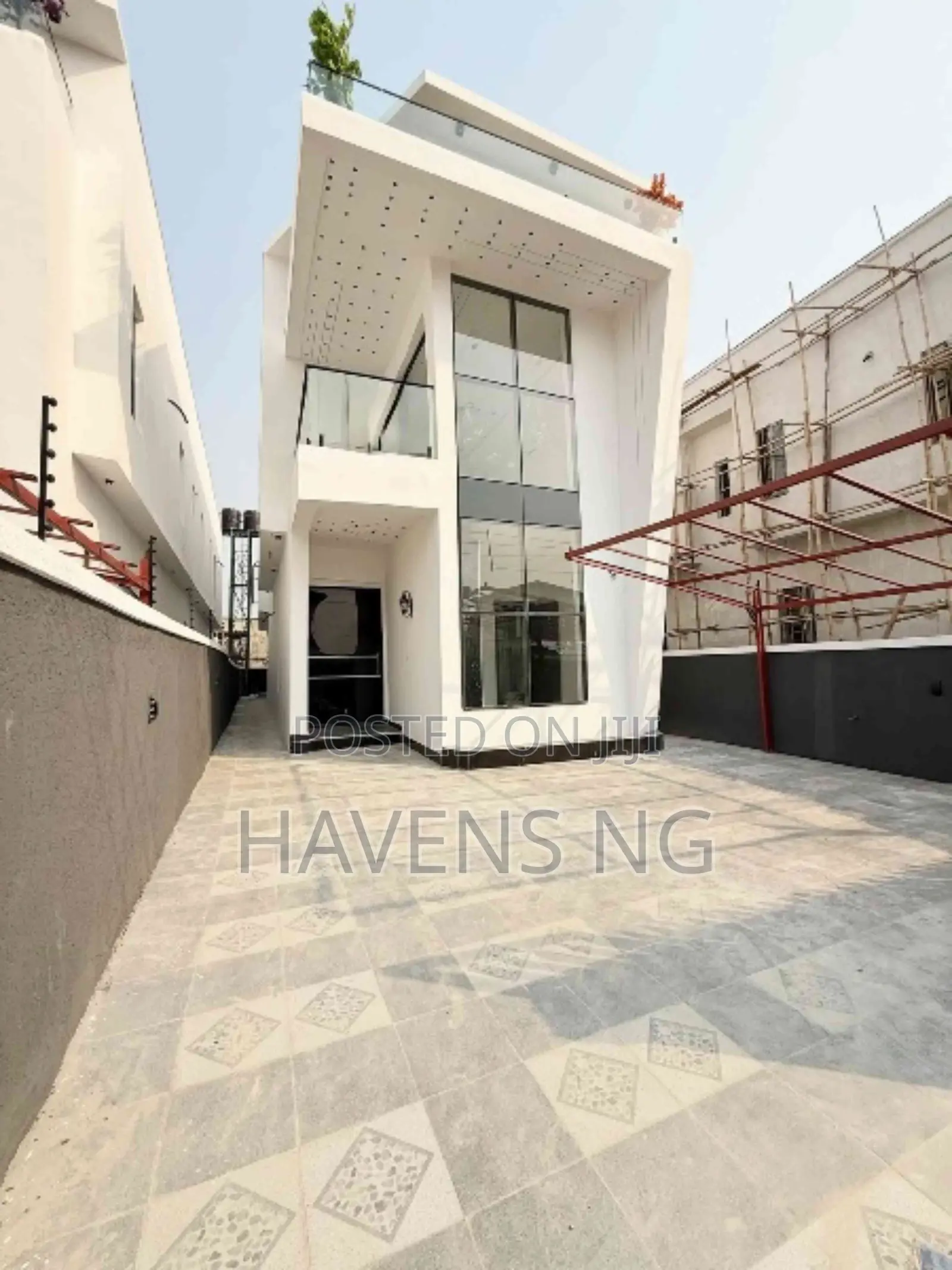 5bdrm Duplex in Sangotedo for sale in Sangotedo