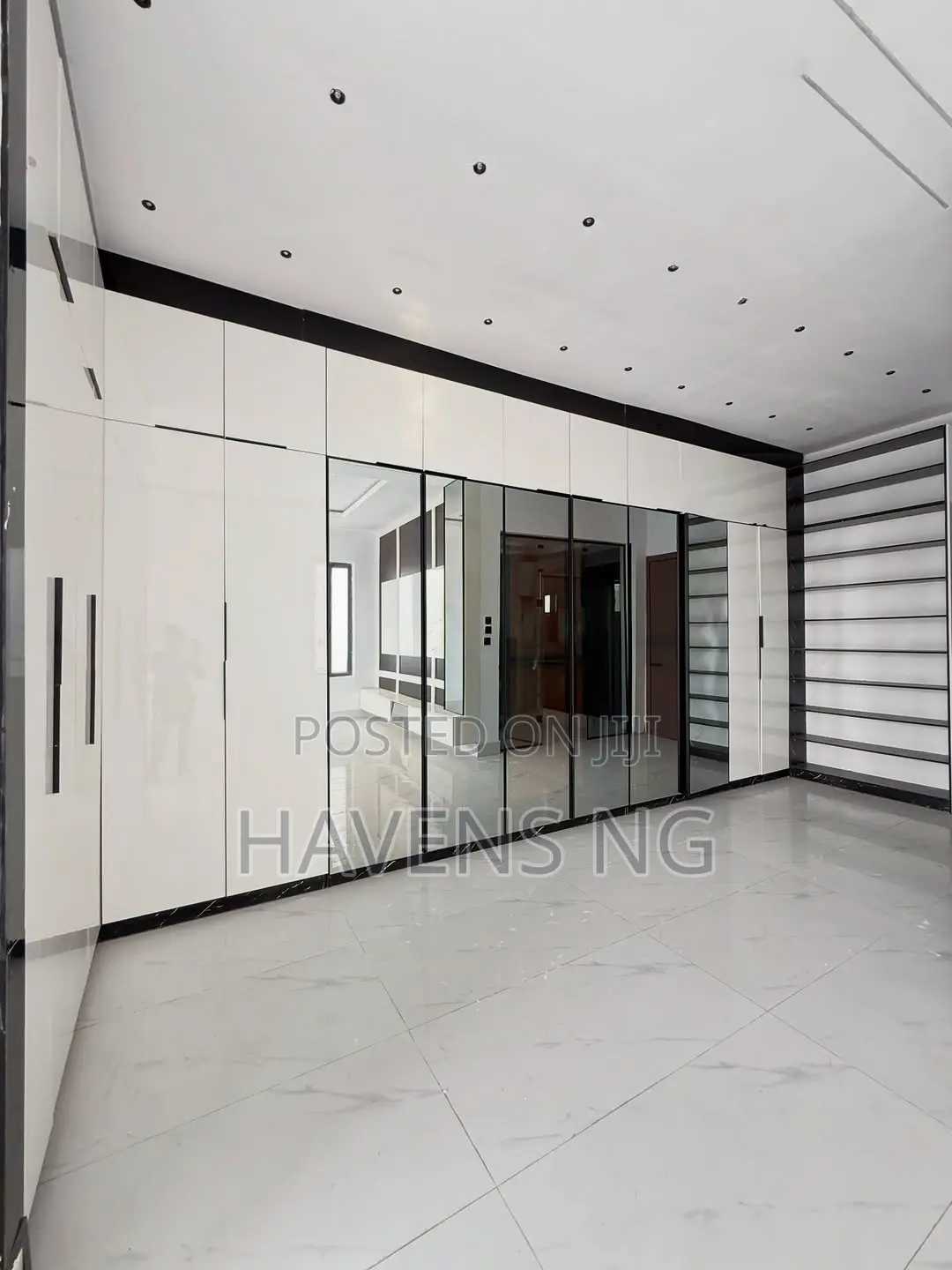 5bdrm Duplex in Sangotedo for sale in Sangotedo