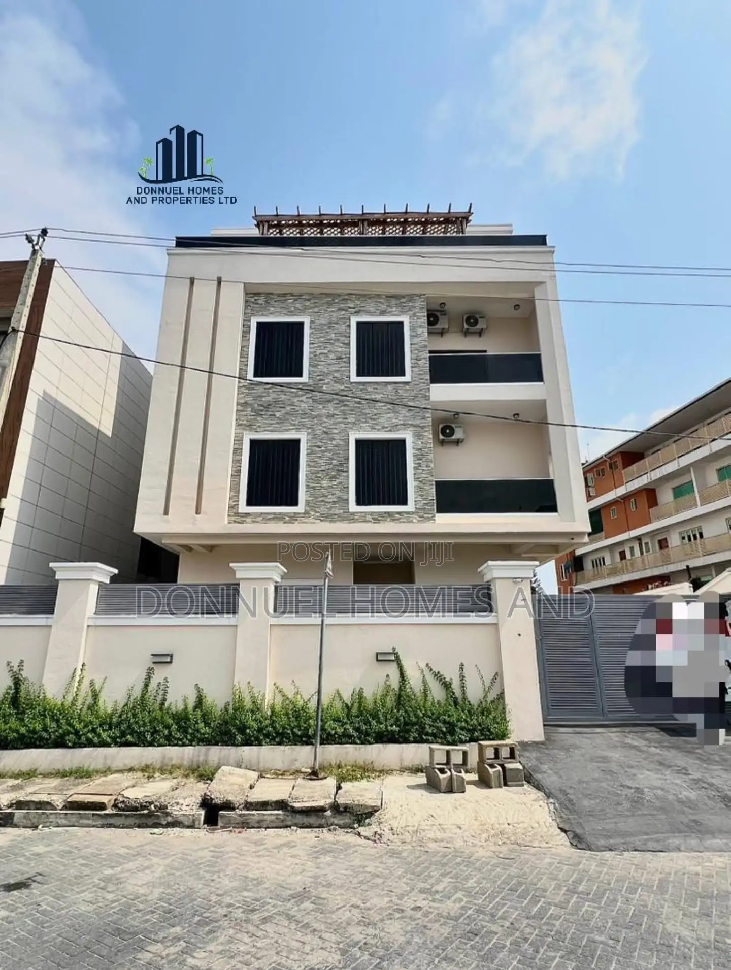 5bdrm Duplex in Lekki for sale in Lekki
