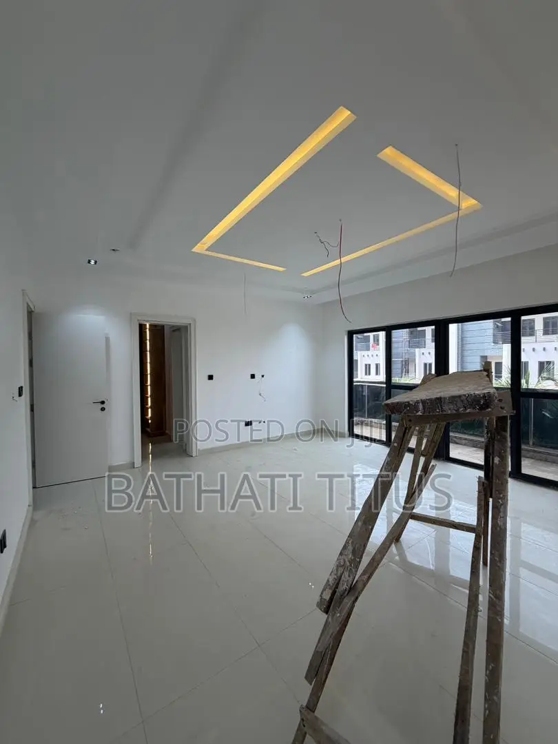 4bdrm Duplex in Kado for sale in Kado