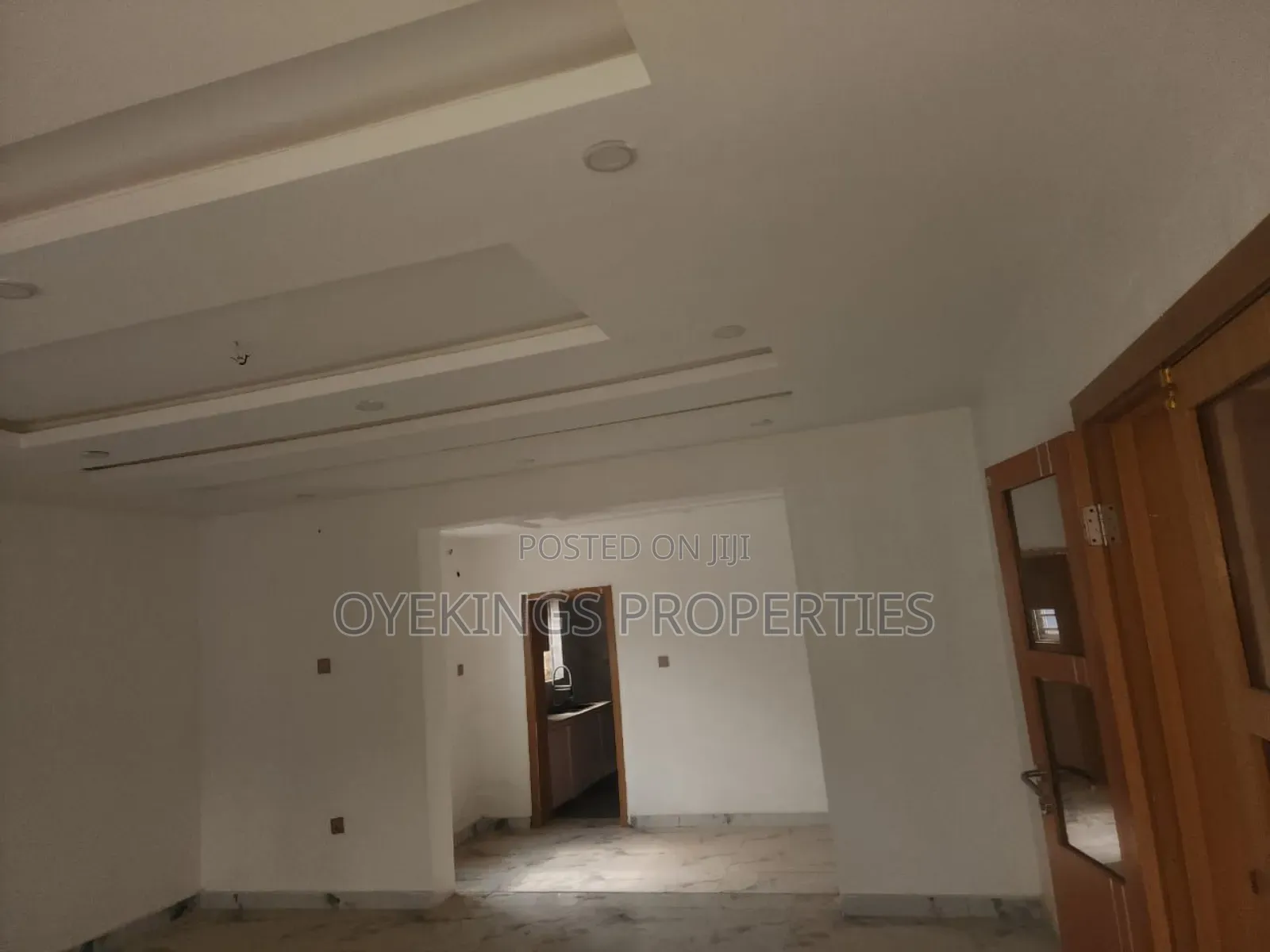 4bdrm Bungalow in Ayegore, Akala Express for sale in Akala Express
