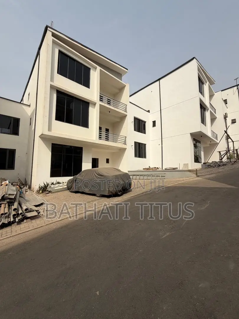 4bdrm Duplex in Asokoro for sale in Asokoro