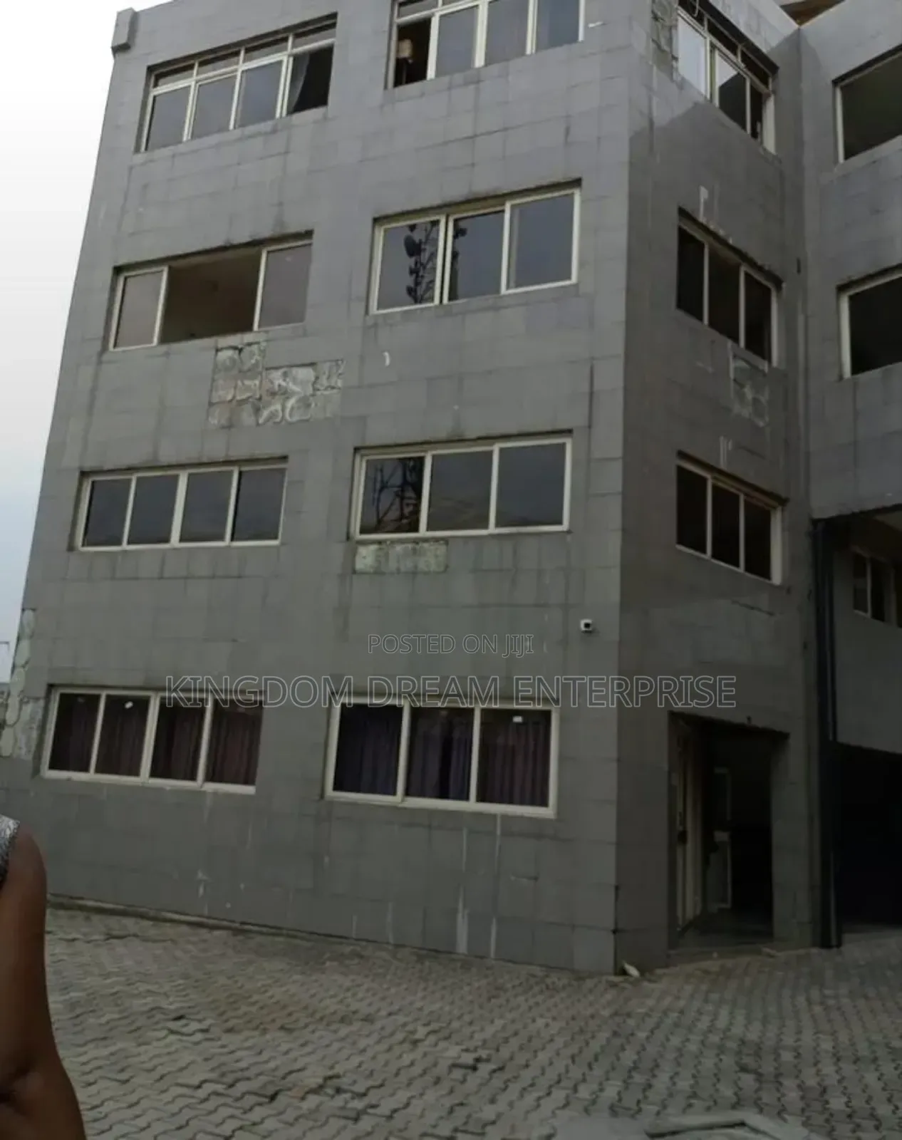 Office Building 7floors On 2804.728sqm Land Oniru Victoria Island in Victoria Island Extension
