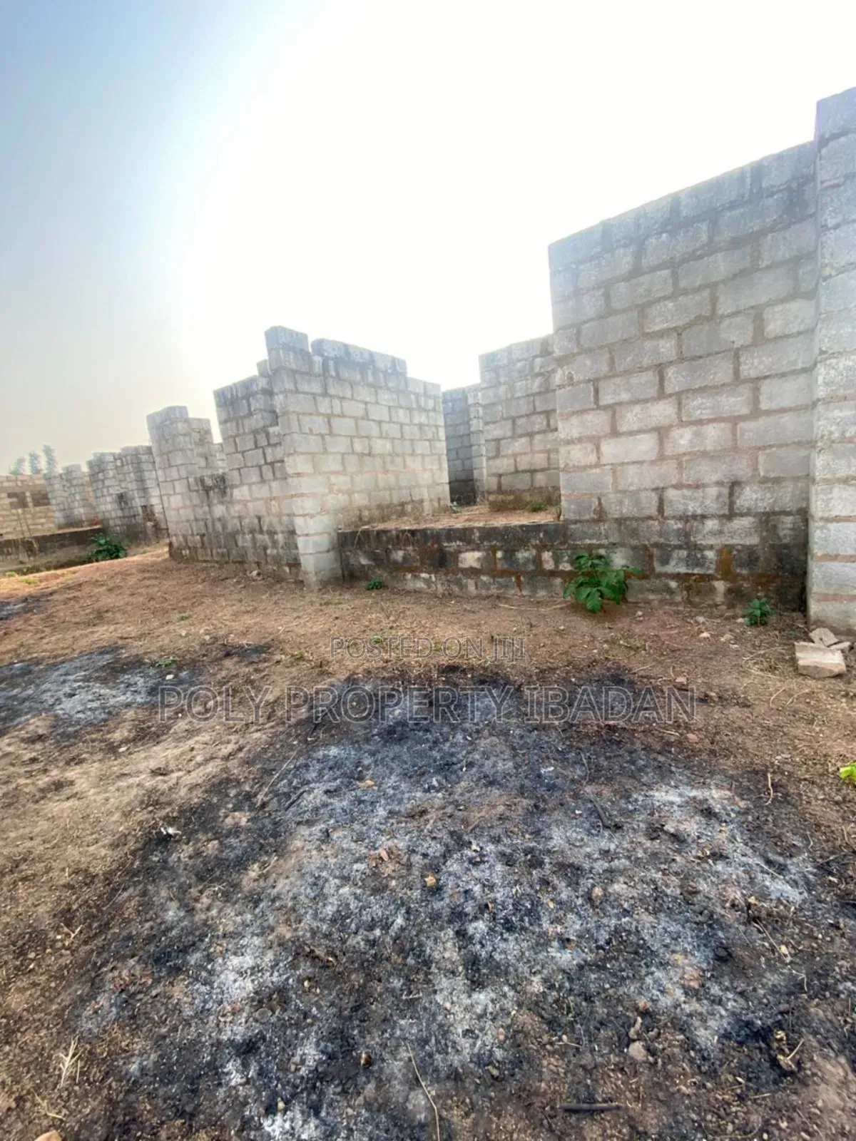 Land for Sale 21⁄2 Plots of Land Located at Adetokun, Ologuneru. in Ologuneru