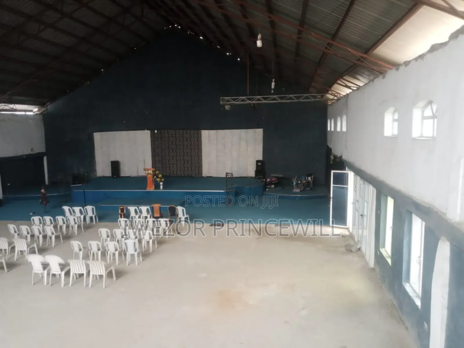 Warehouse/ Big Hall for Sale in Obio-Akpor