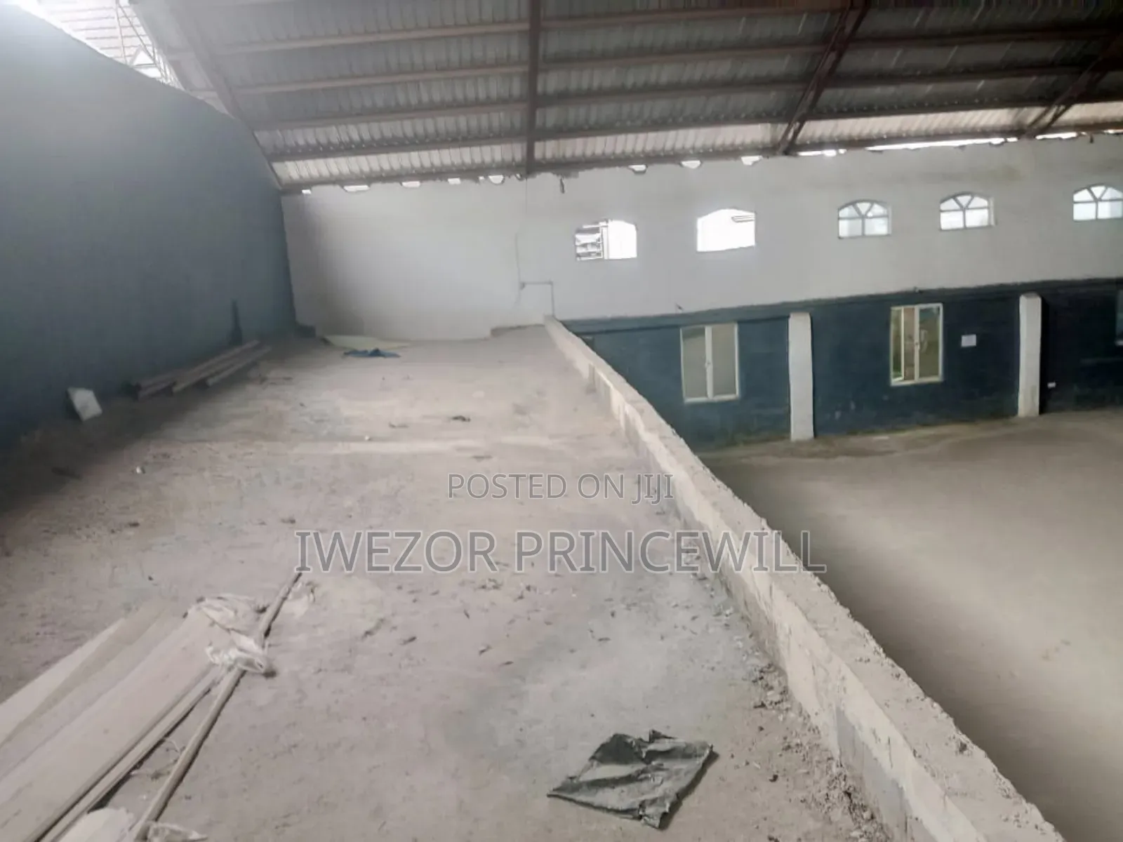 Warehouse/ Big Hall for Sale in Obio-Akpor