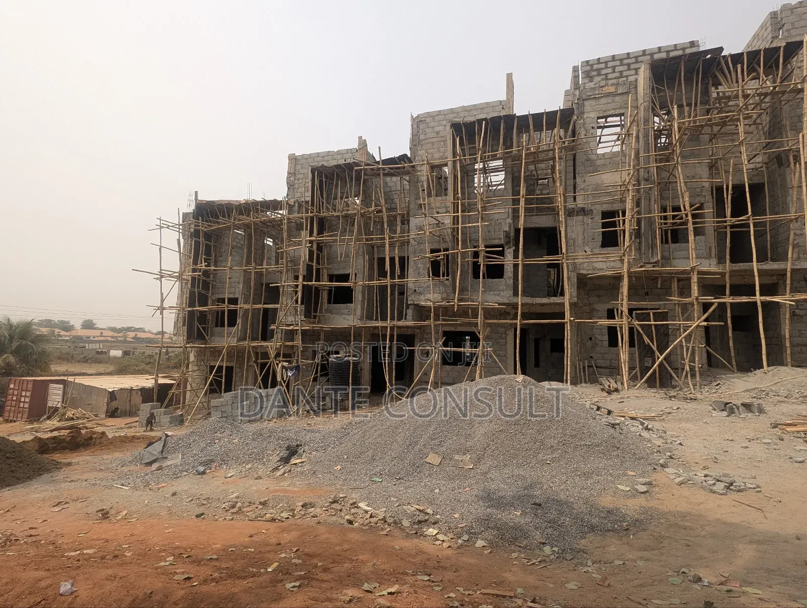 4bdrm Duplex In Kaura For Sale in Kaura