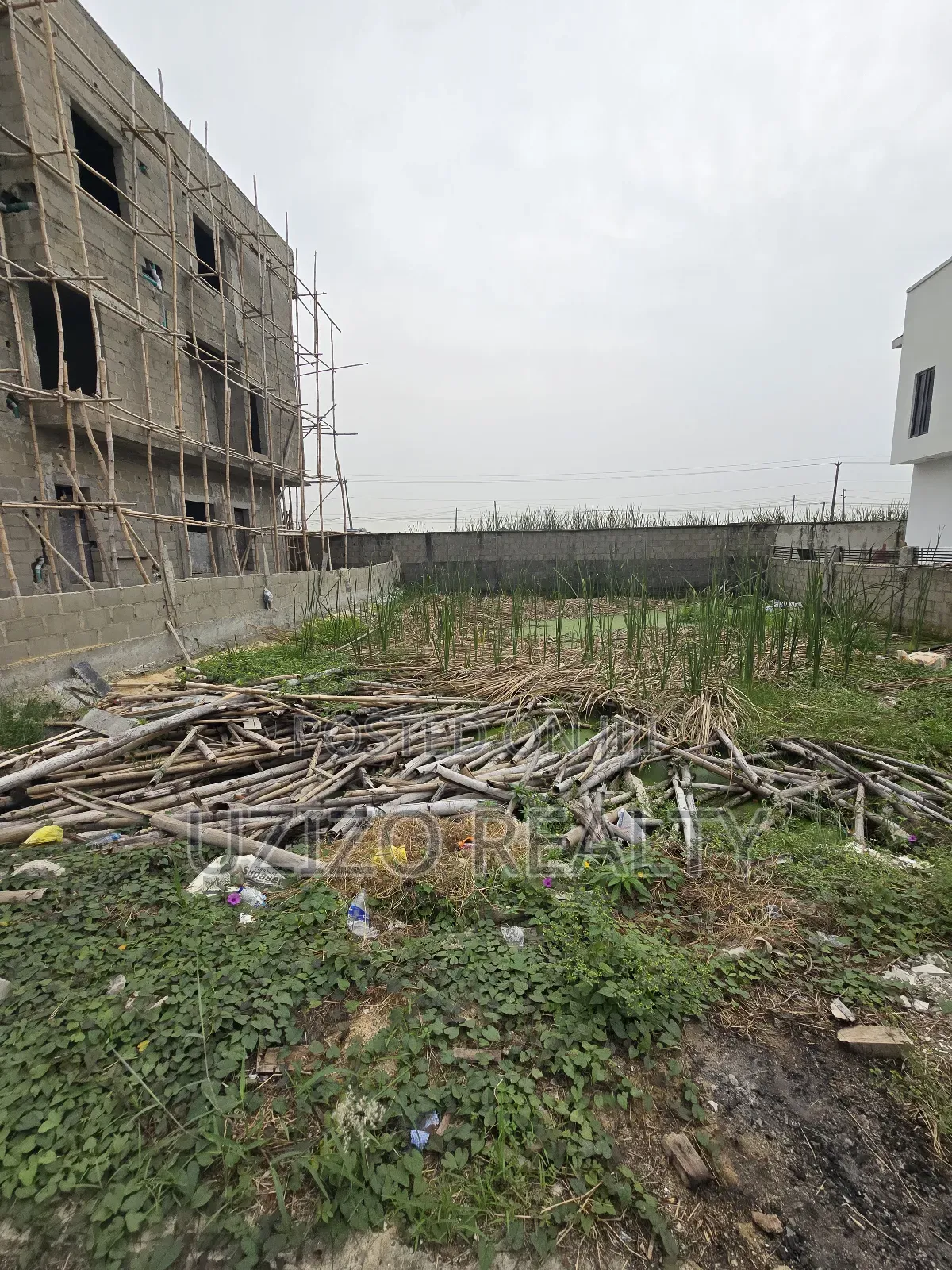 300sqm Land in Urban Prime Estate Abraham Adesanya in Abraham Adesanya Estate