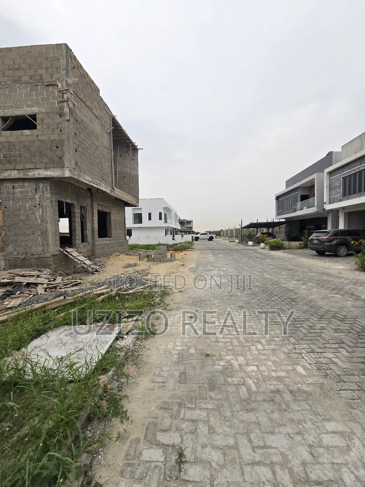 300sqm Land in Urban Prime Estate Abraham Adesanya in Abraham Adesanya Estate