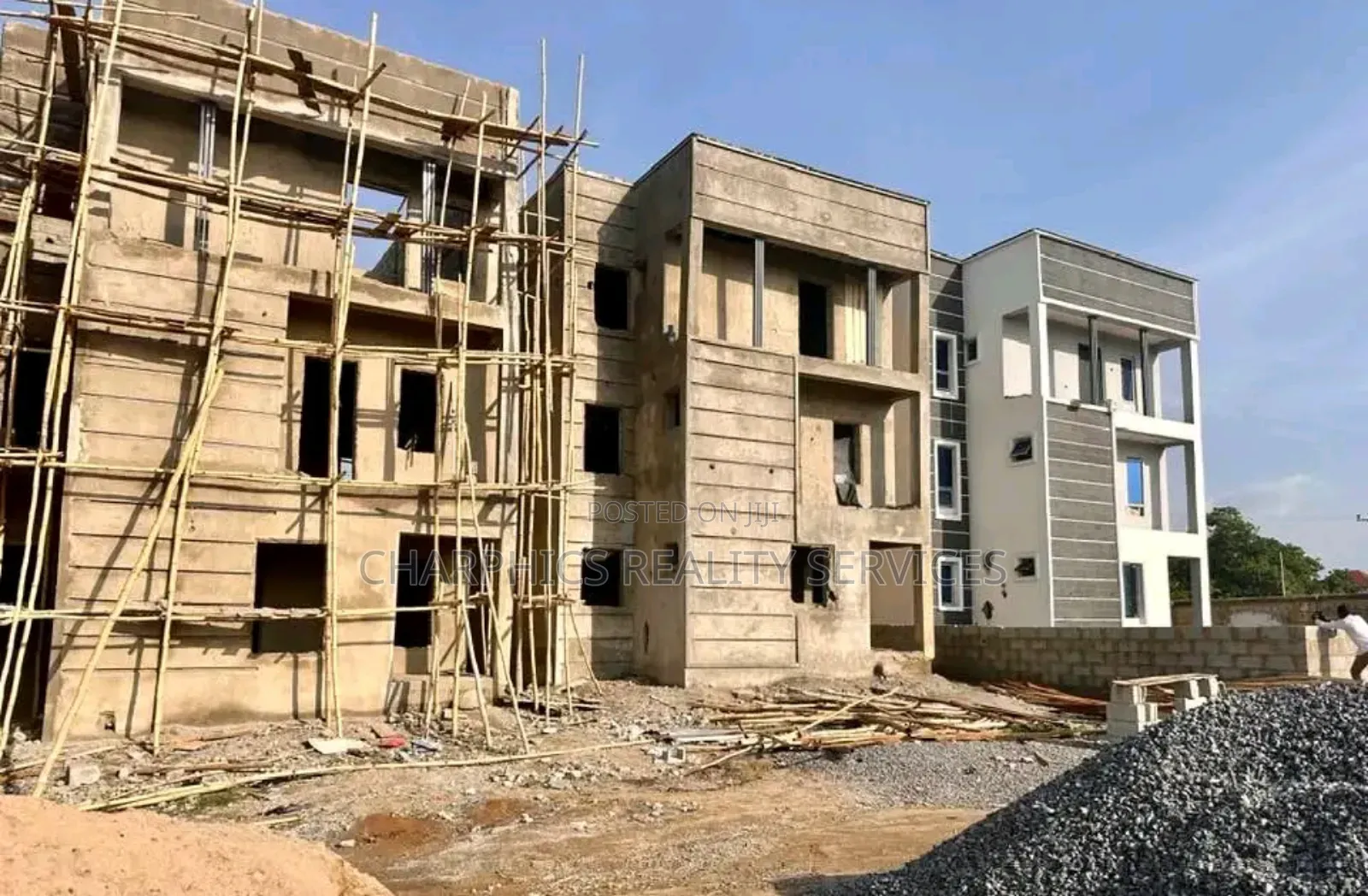 5bdrm Duplex in Gaduwa for sale in Gaduwa