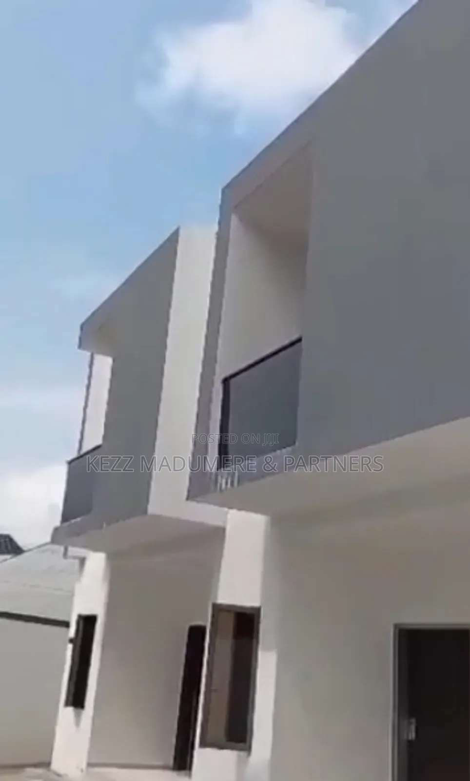 10bdrm Duplex in Rumuosi Port for sale in Rumuosi