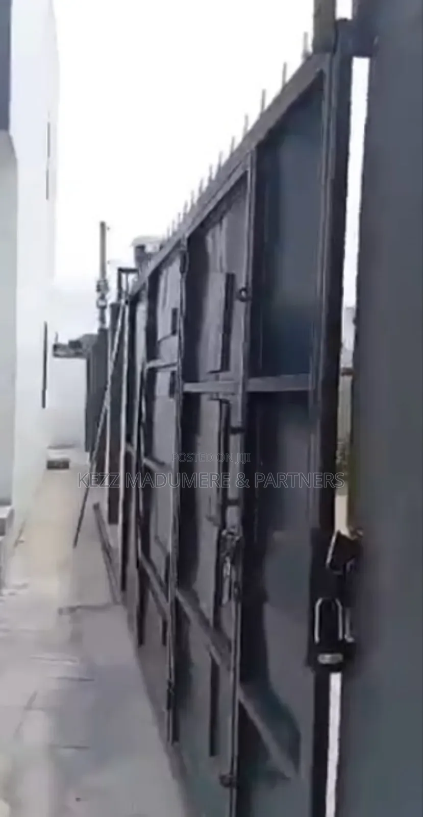10bdrm Duplex in Rumuosi Port for sale in Rumuosi