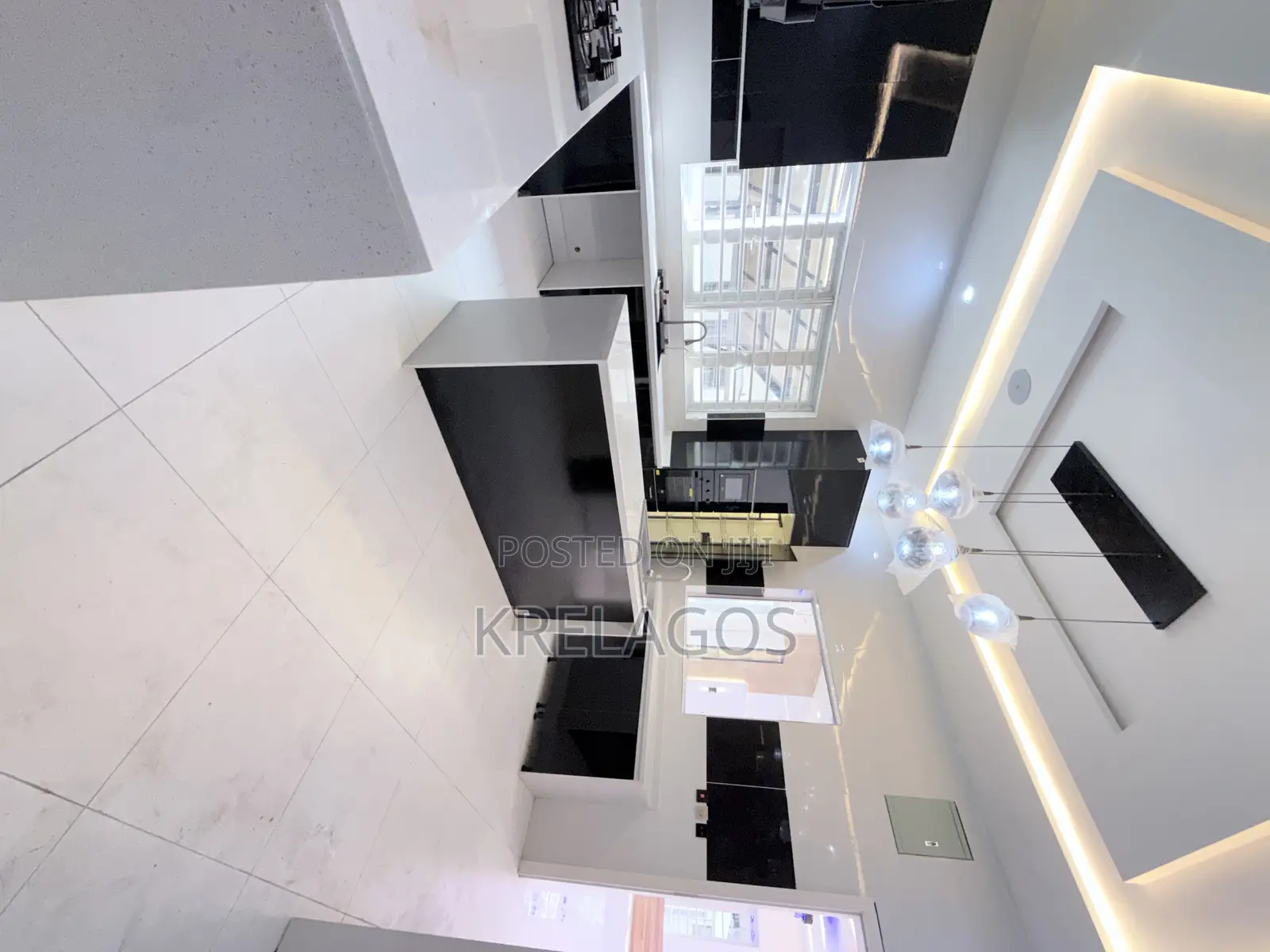5bdrm Duplex in Ikota for sale in Ikota