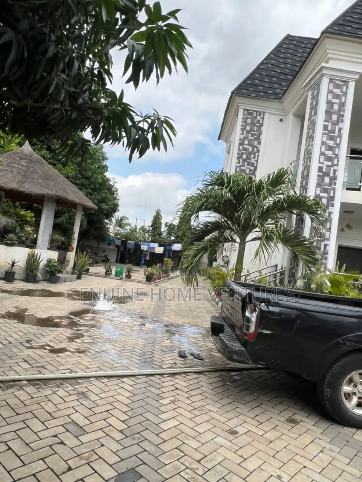 4bdrm Duplex in Mararaba for sale in Mararaba