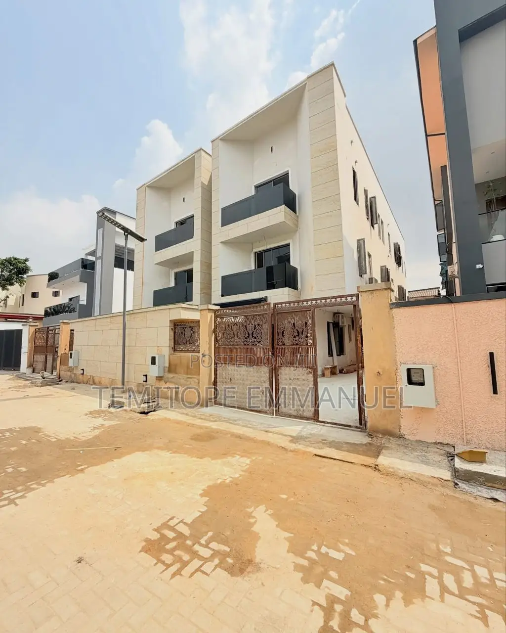 Furnished 4bdrm Duplex in Ikeja Gra for sale in Ikeja GRA