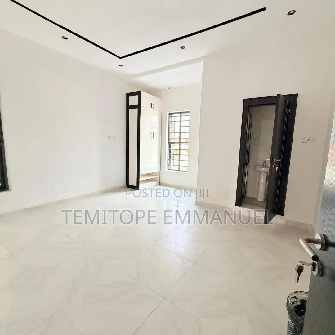 Furnished 4bdrm Duplex in Maryland for sale in Maryland