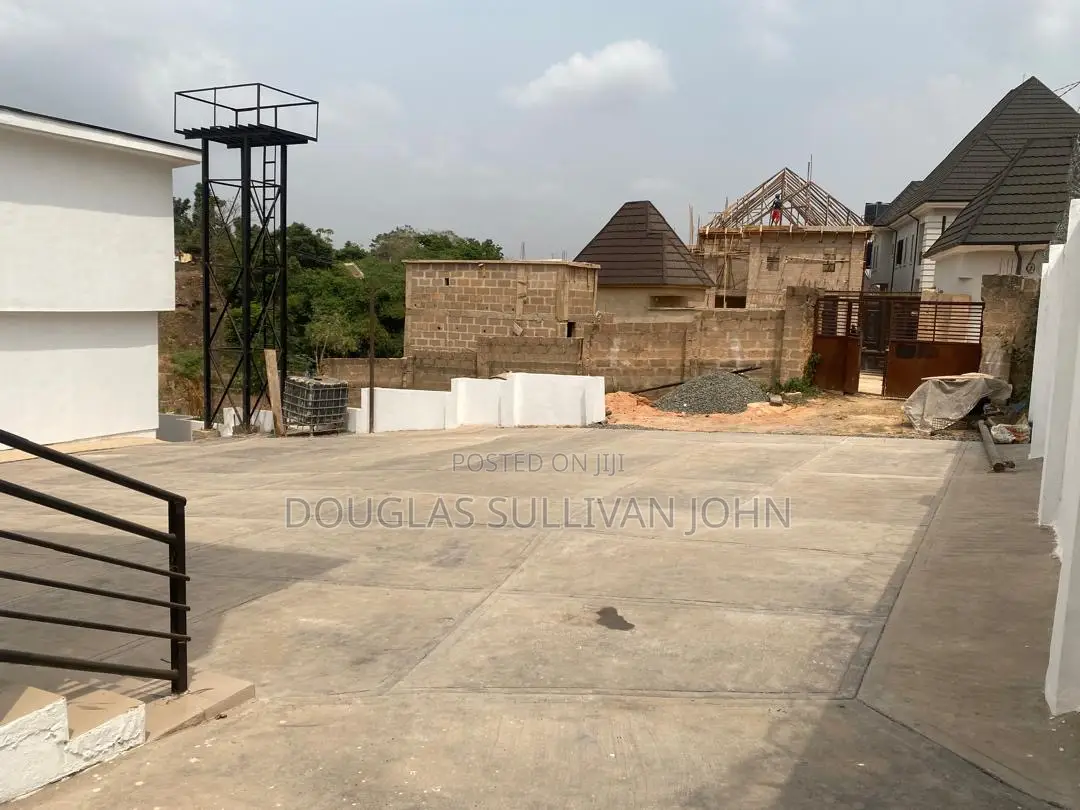 10bdrm Block of Flats in Transparency Estate, Enugu for sale in Enugu