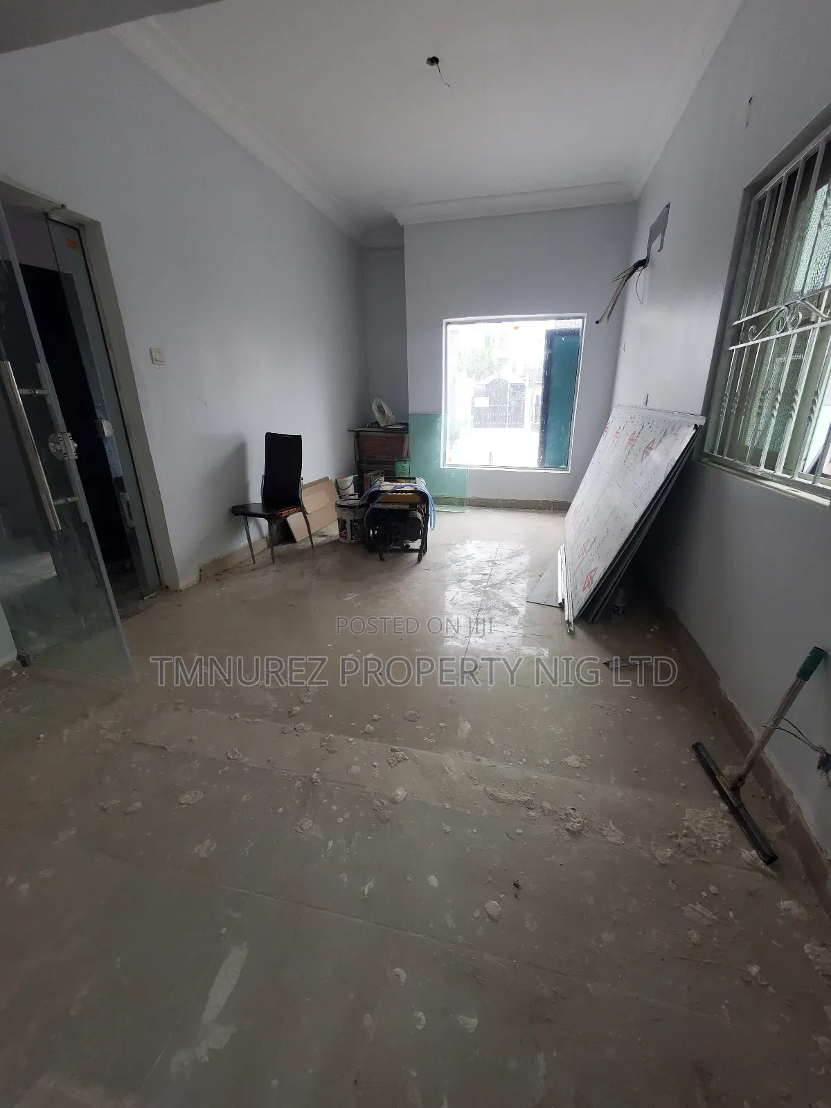 Shop Space for Rent at Lekki Phase1 in Lekki Phase 1