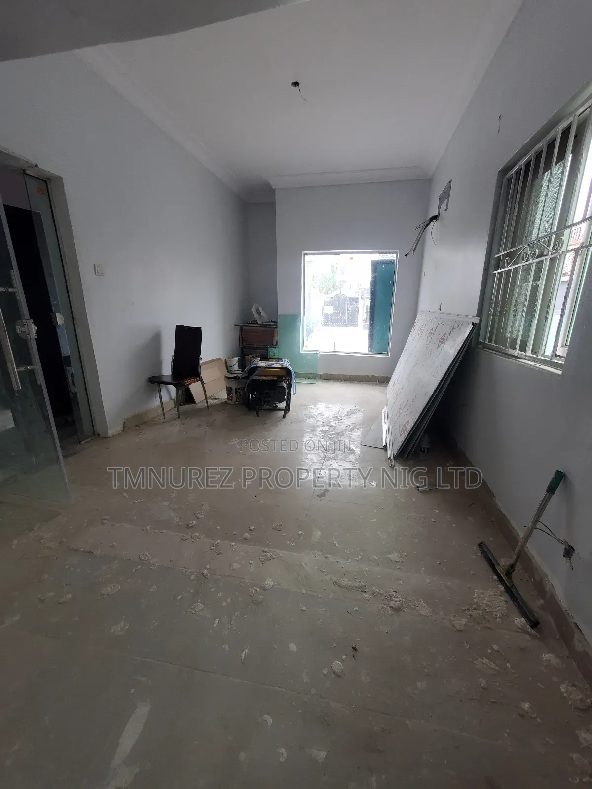 Shop Space for Rent at Lekki Phase1 in Lekki Phase 1