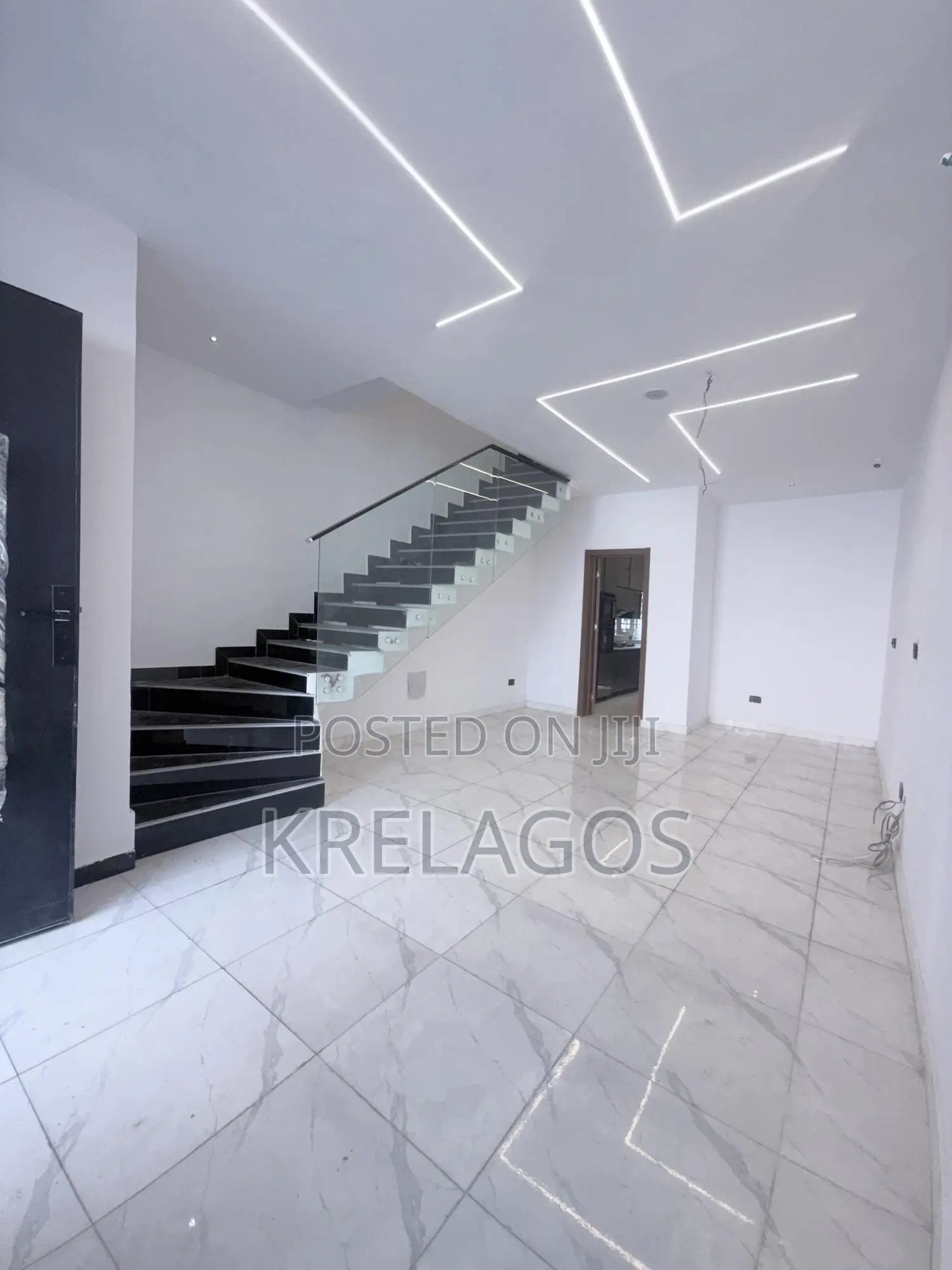 2bdrm Duplex in Abraham Adesanya Estate for sale in Abraham Adesanya Estate