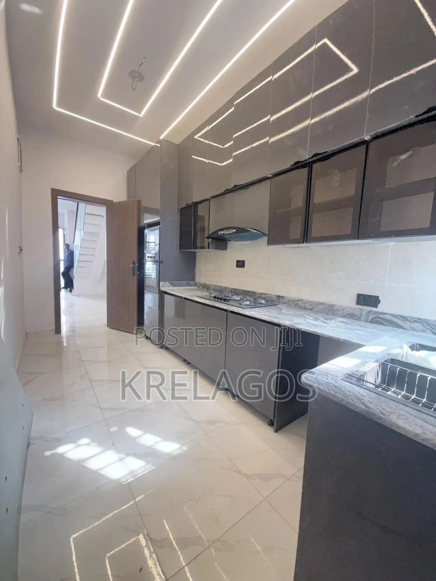 2bdrm Duplex in Abraham Adesanya Estate for sale in Abraham Adesanya Estate
