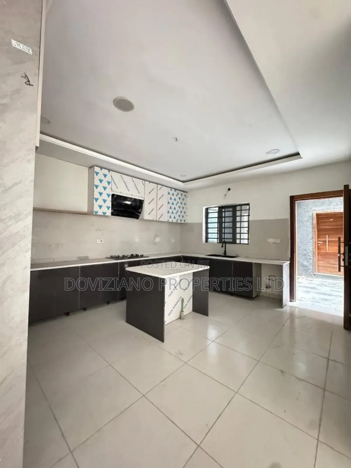 4bdrm Duplex in Ikate for sale in Ikate