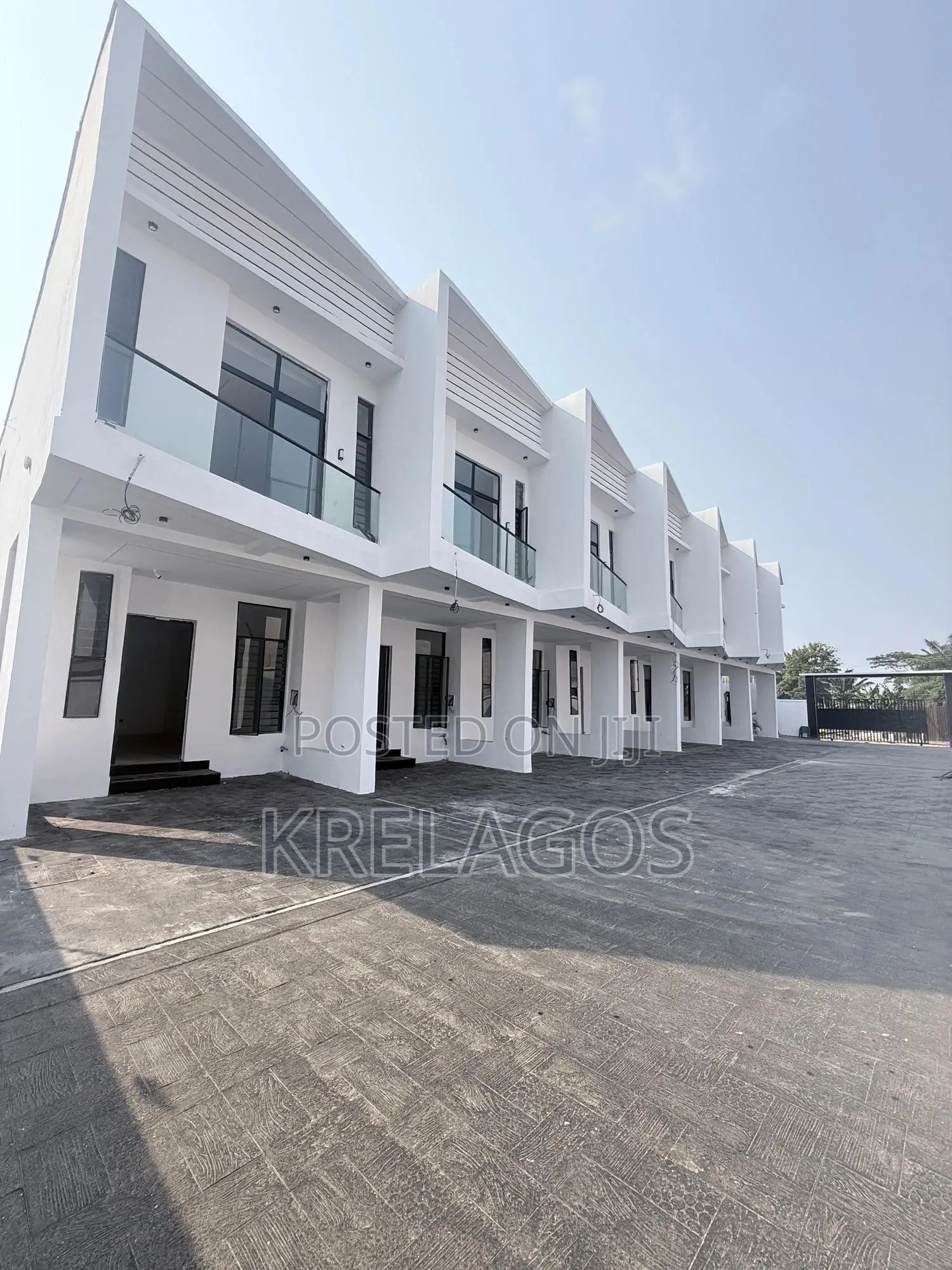4bdrm Duplex in Abraham Adesanya Estate for sale in Abraham Adesanya Estate