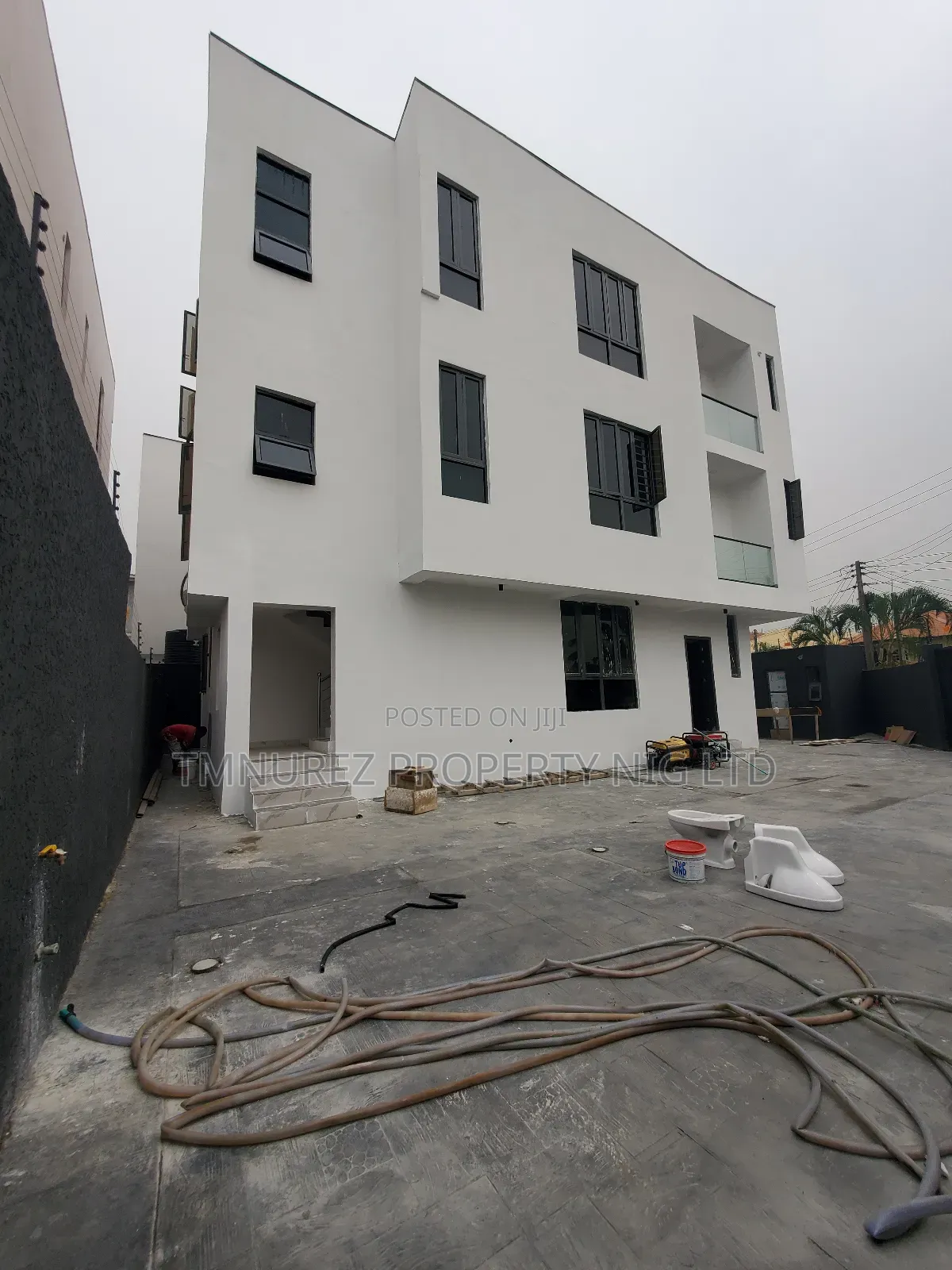 3bdrm Apartment in Lekki Phase1 for rent in Lekki Phase 1