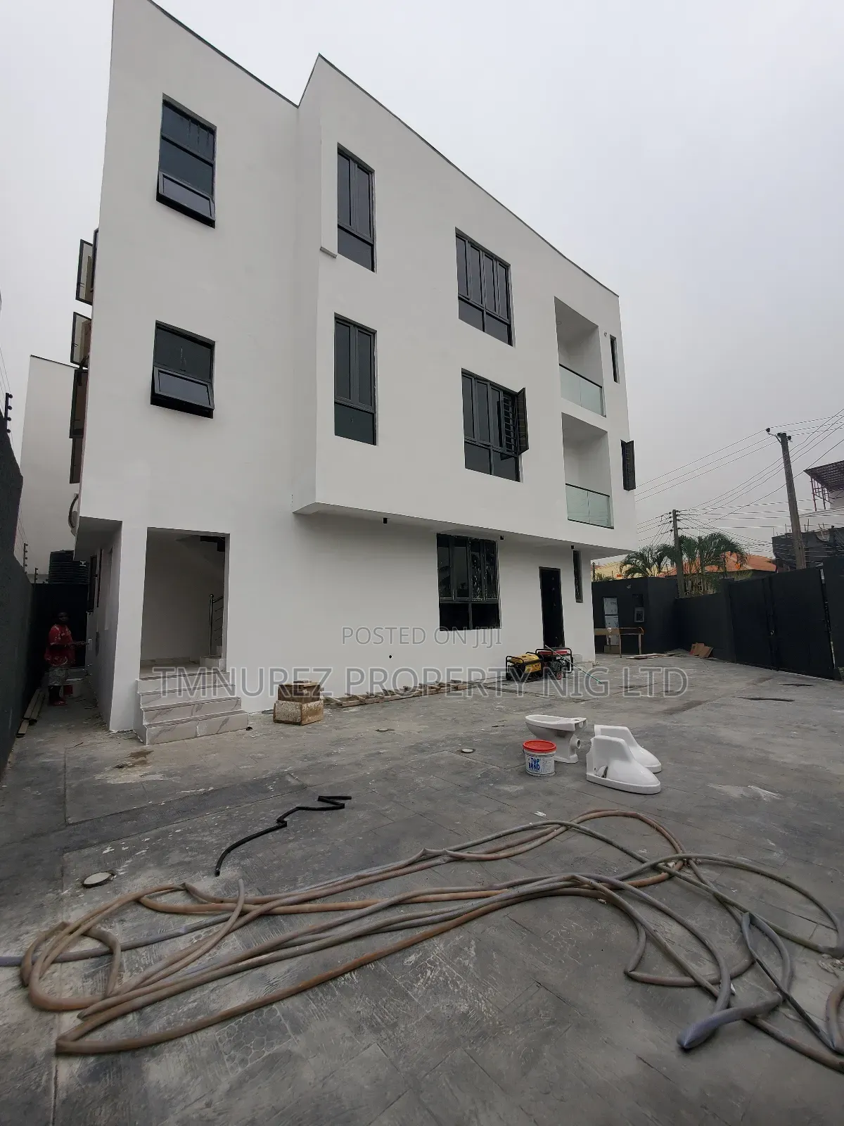 3bdrm Apartment in Lekki Phase1 for rent in Lekki Phase 1