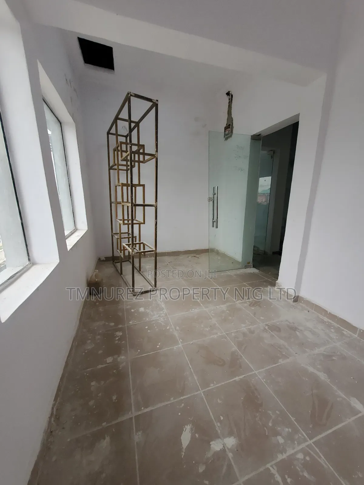 Shop for Rent at Lekki Phase1 in Lekki Phase 1