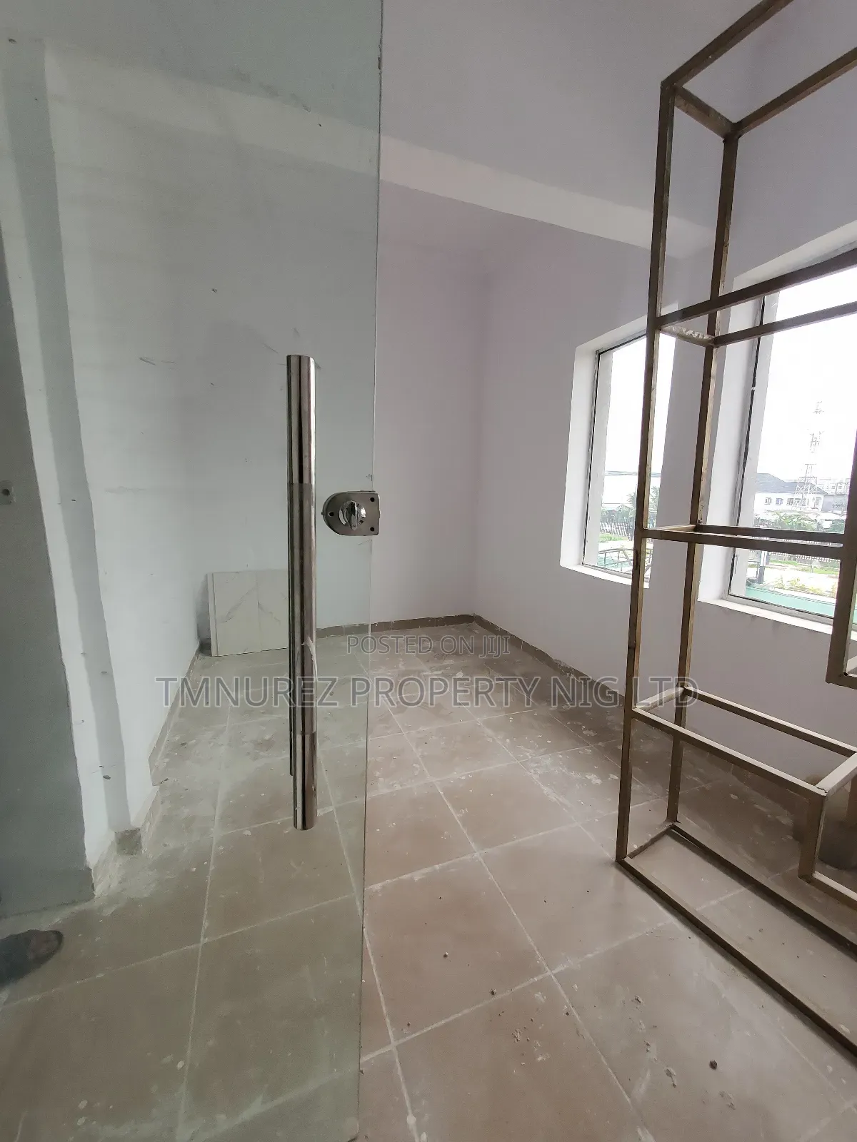 Shop for Rent at Lekki Phase1 in Lekki Phase 1