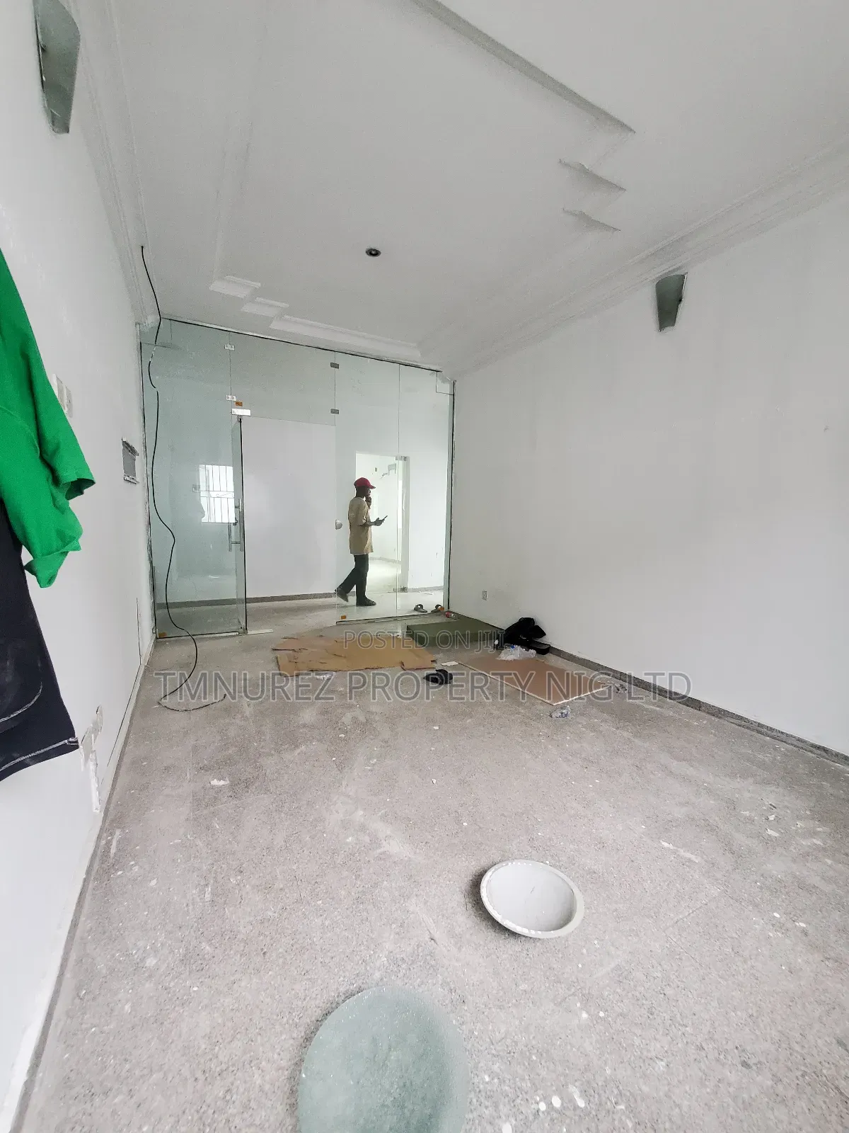 Shop for Rent at Lekki Phase1 in Lekki Phase 1