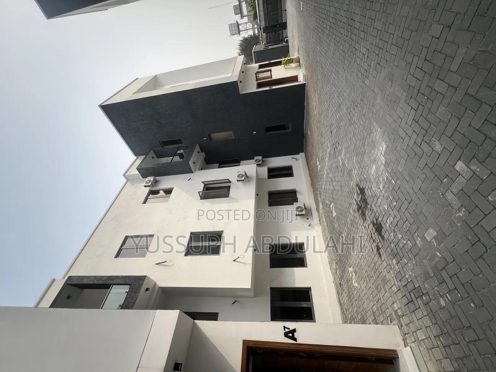 4bdrm Duplex in Lekki Phase1 for sale in Lekki Phase 1