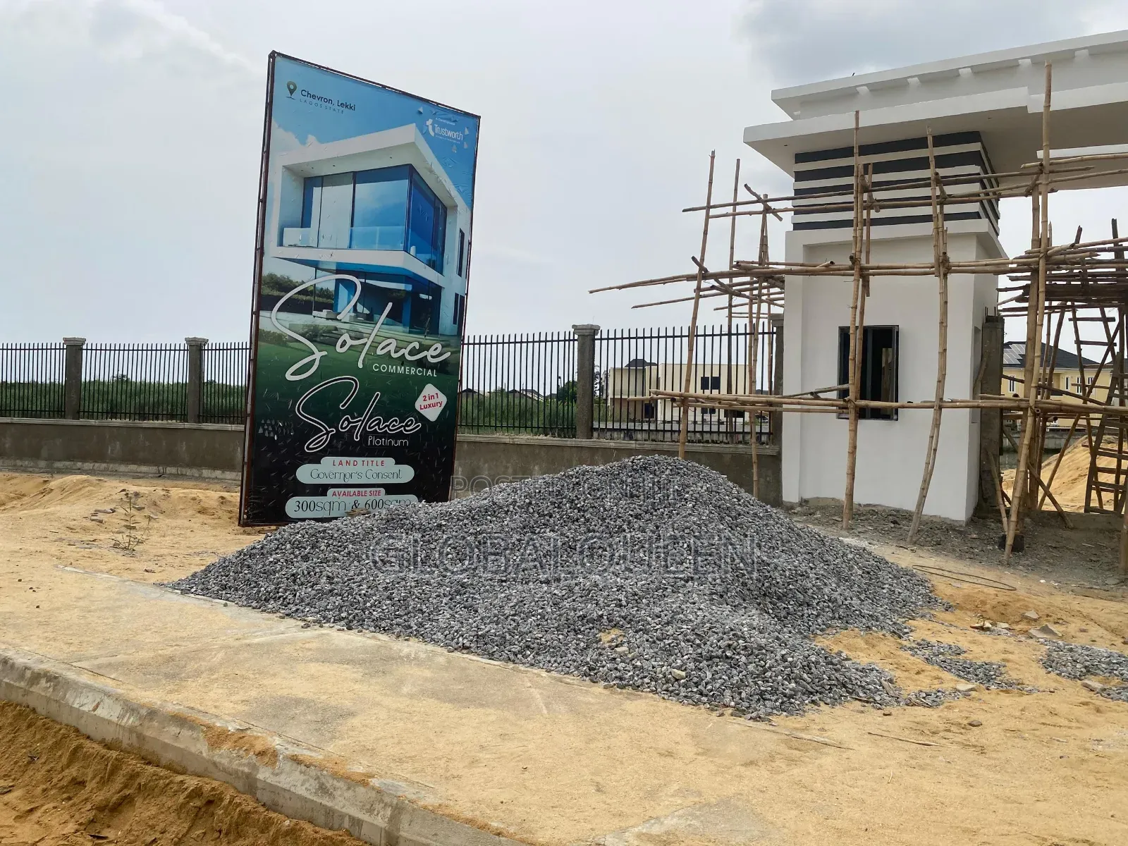 Commercial and Residential Serviced Luxury Estate for Sale in Chevron