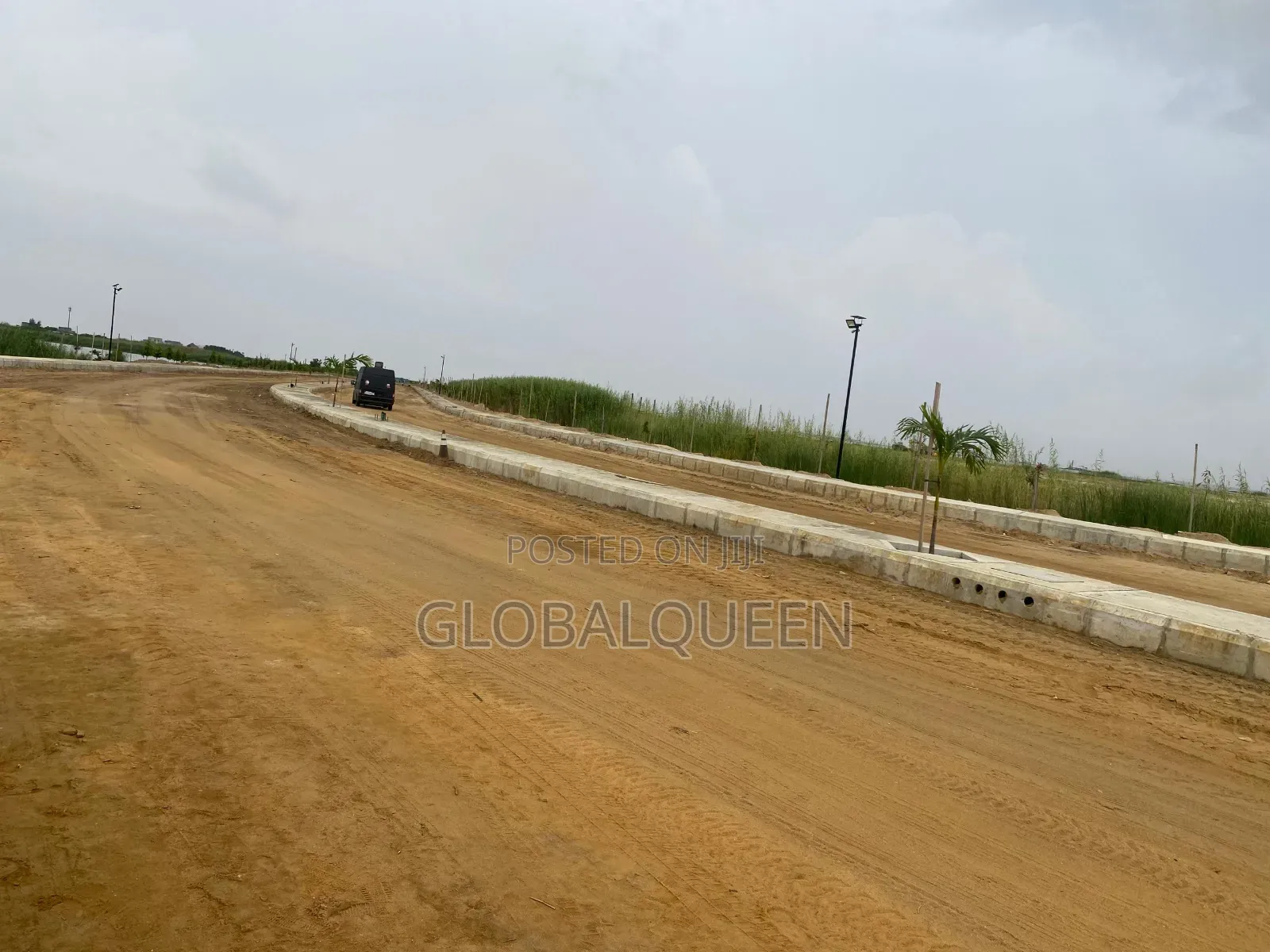 Commercial and Residential Serviced Luxury Estate for Sale in Chevron